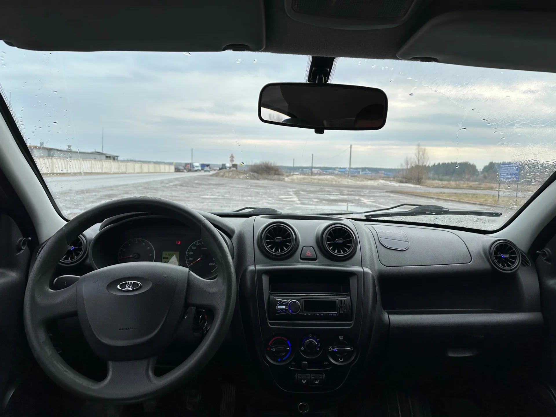 LADA GRANTA - миниатюра 7