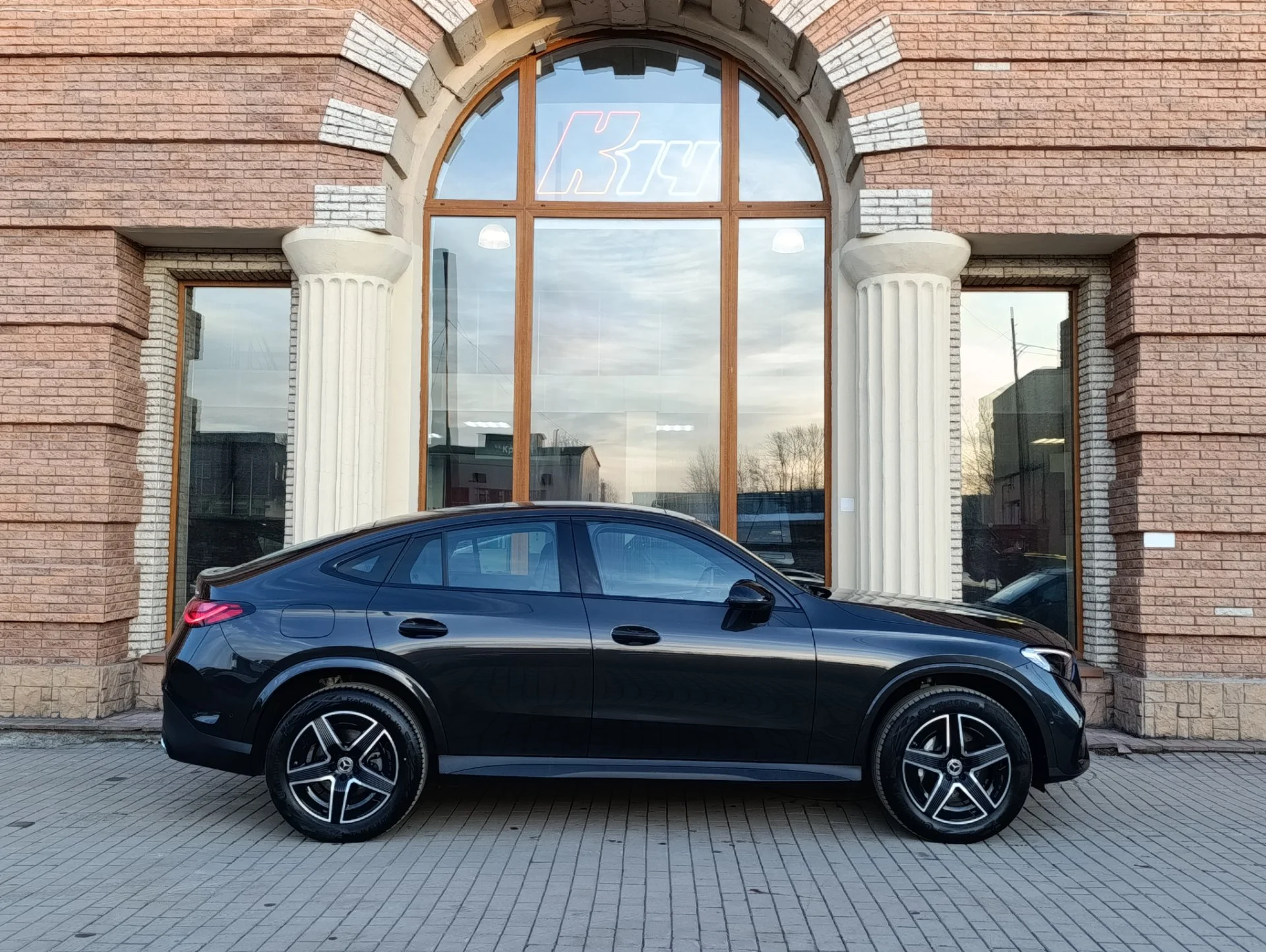Mercedes-Benz GLC-класс Coupe 2.0 AT, 2025, 32 км - миниатюра 4