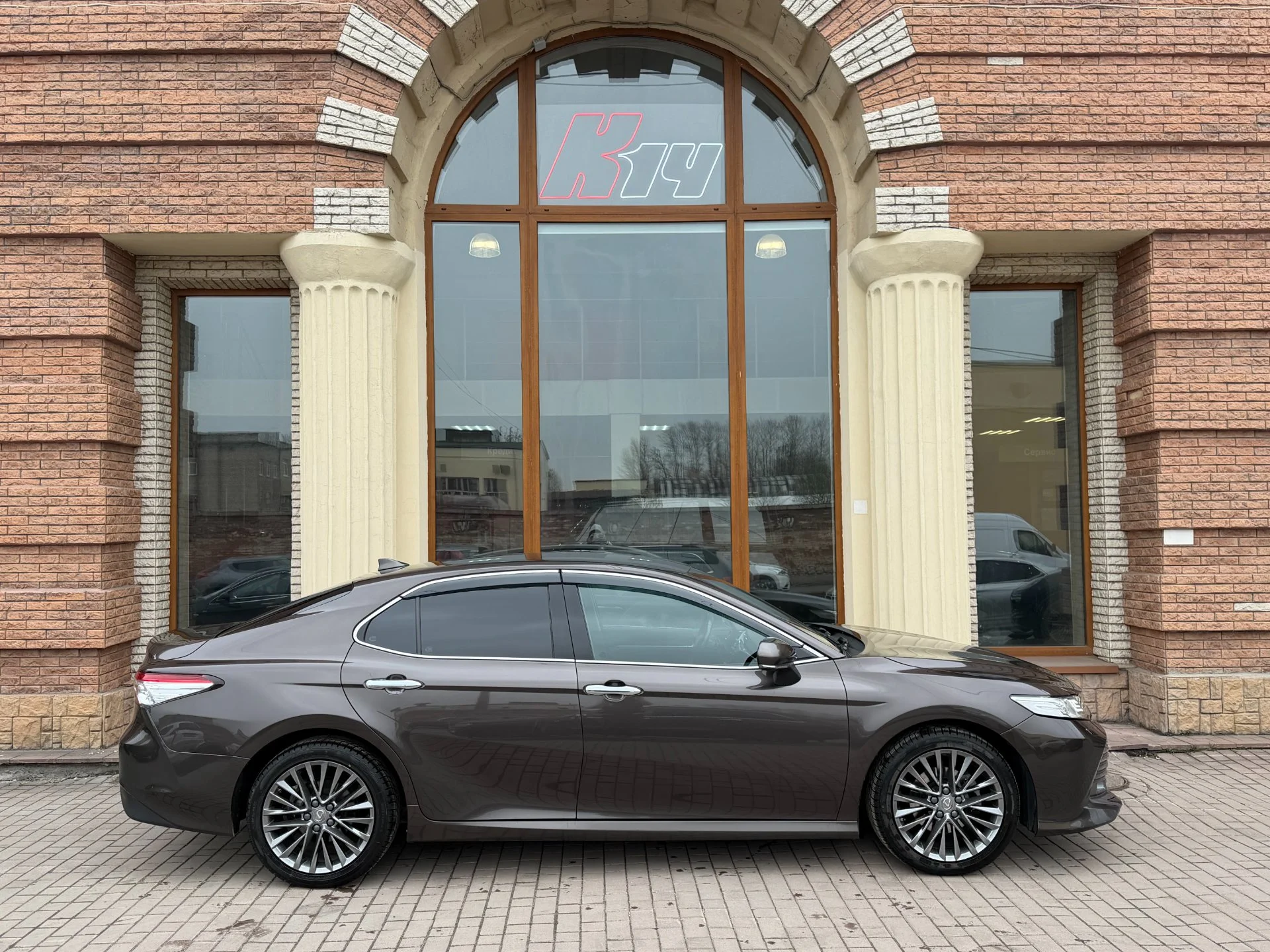 Toyota Camry 2.5 AT, 2018, 56 500 км - миниатюра 4