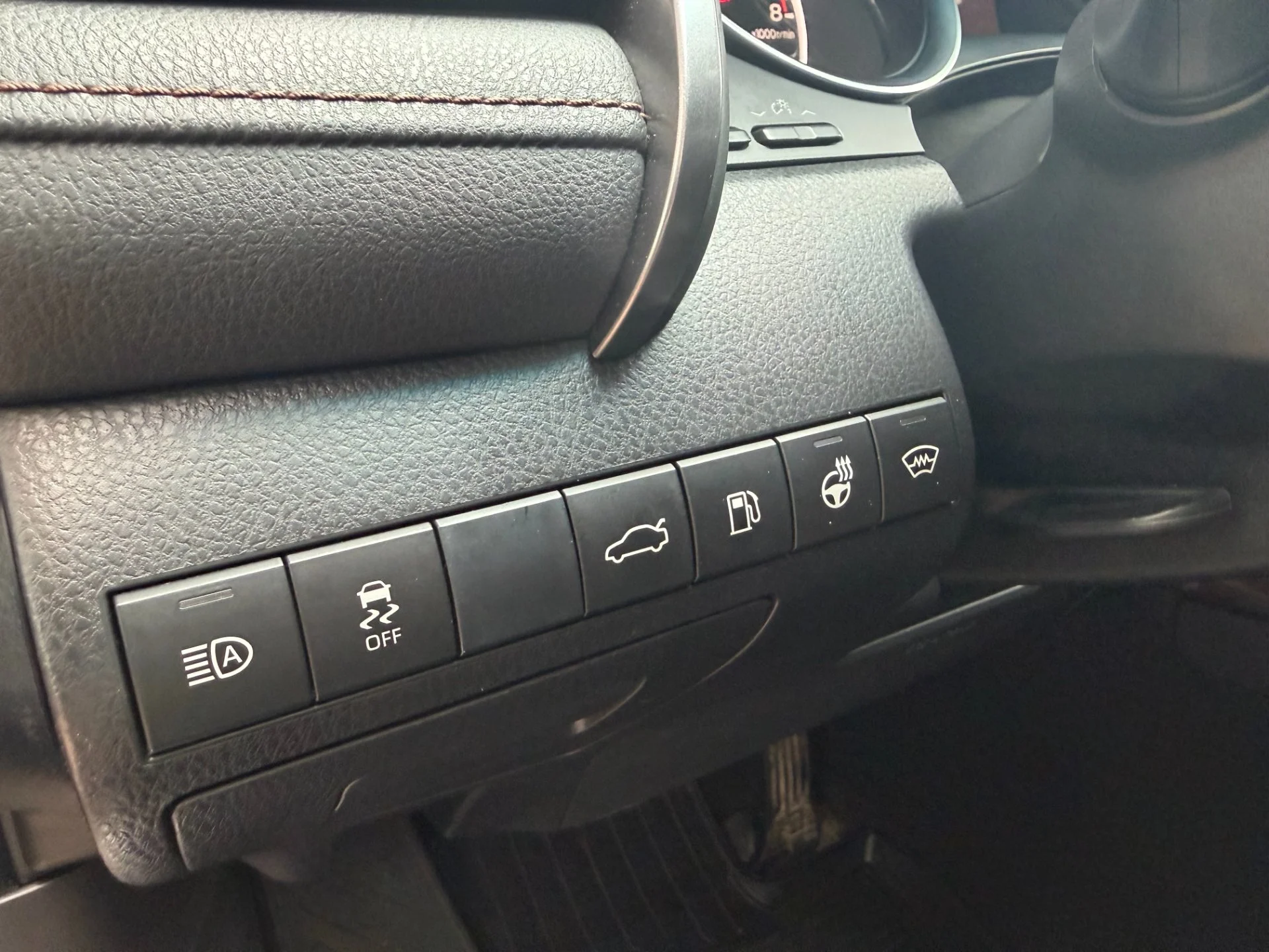 Toyota Camry 2.5 AT, 2018, 56 500 км - миниатюра 10
