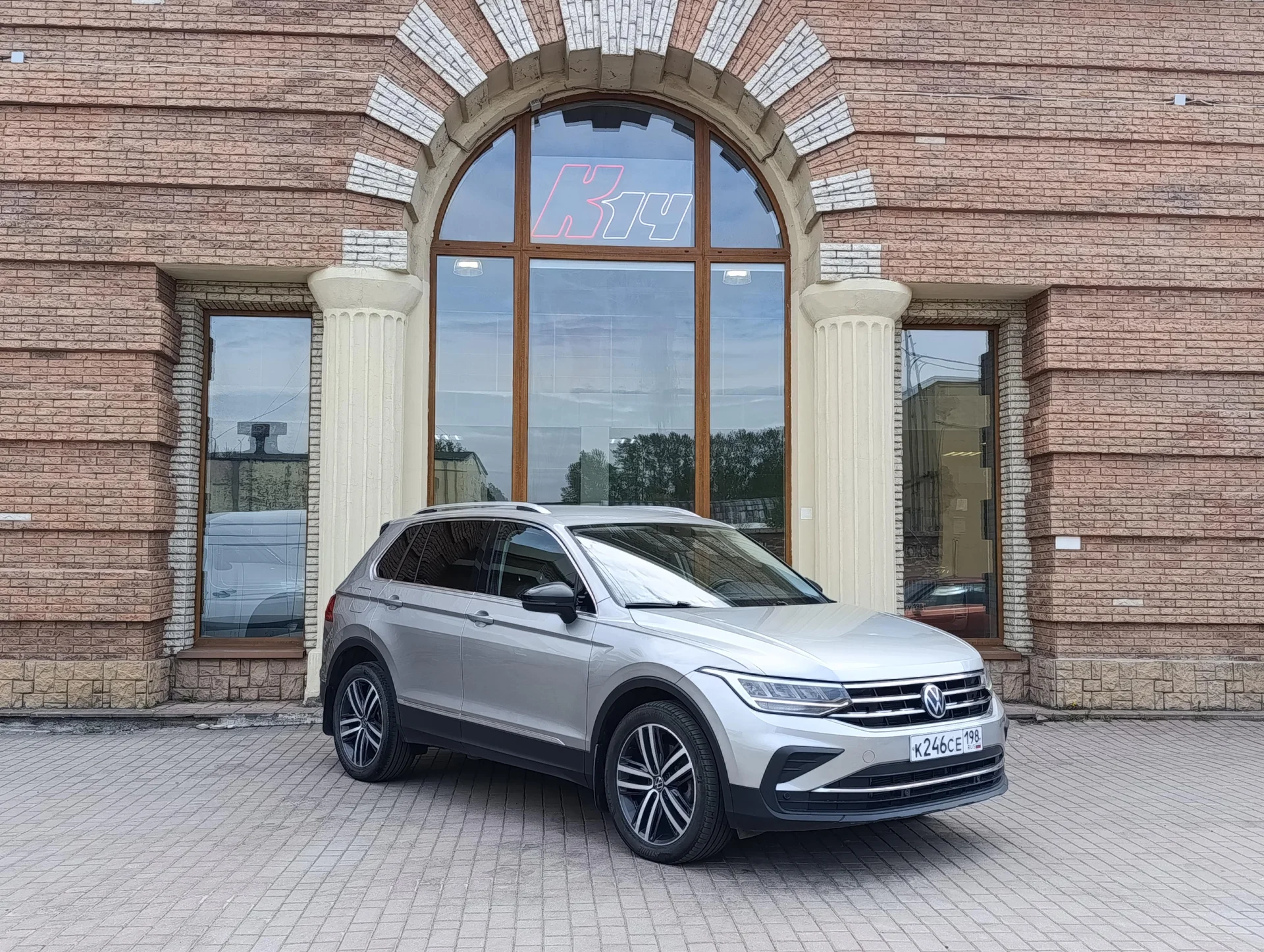 Volkswagen Tiguan 2.0 AMT, 2020, 177 477 км - миниатюра 3