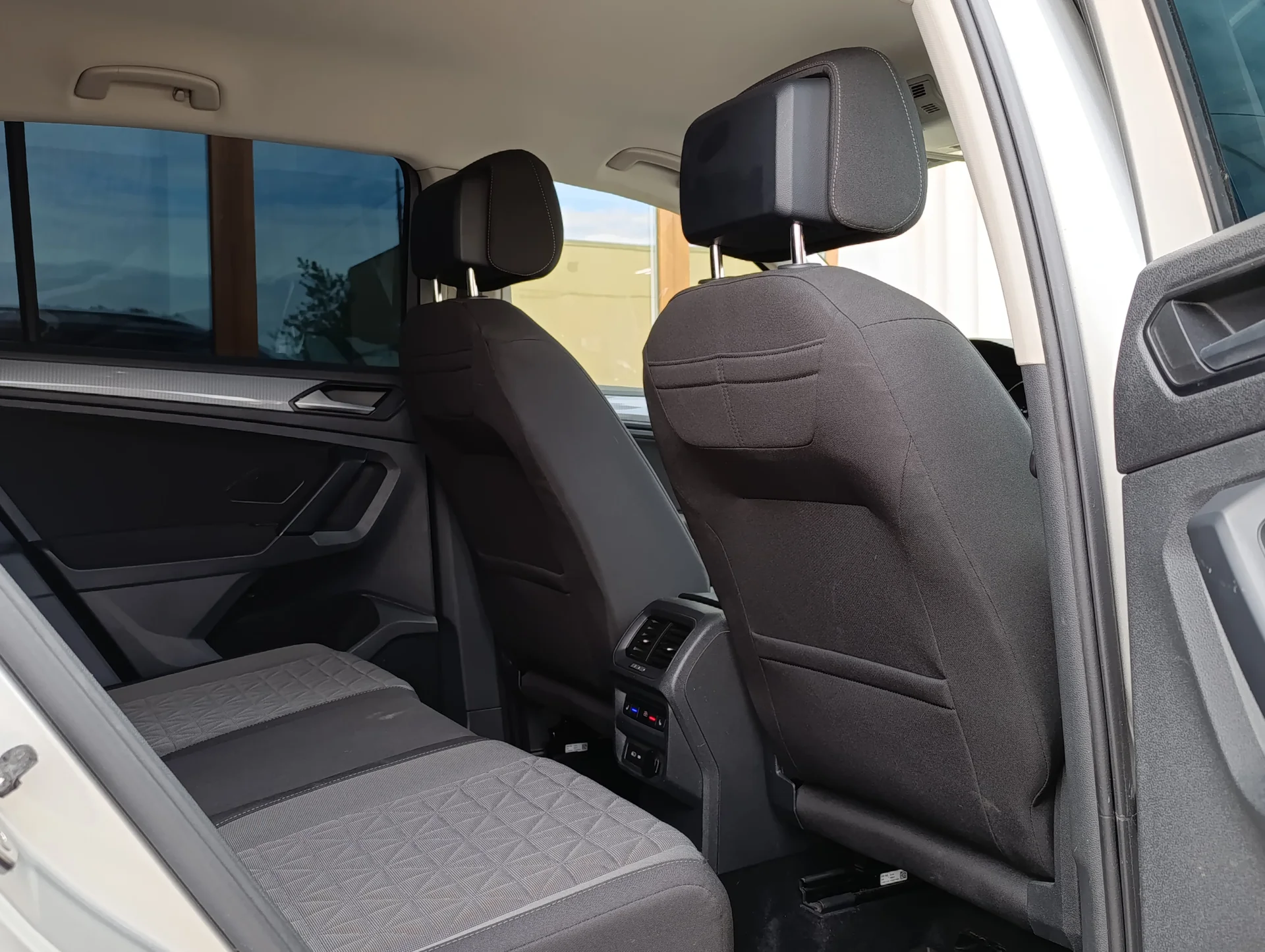 Volkswagen Tiguan 2.0 AMT, 2020, 177 477 км - миниатюра 7