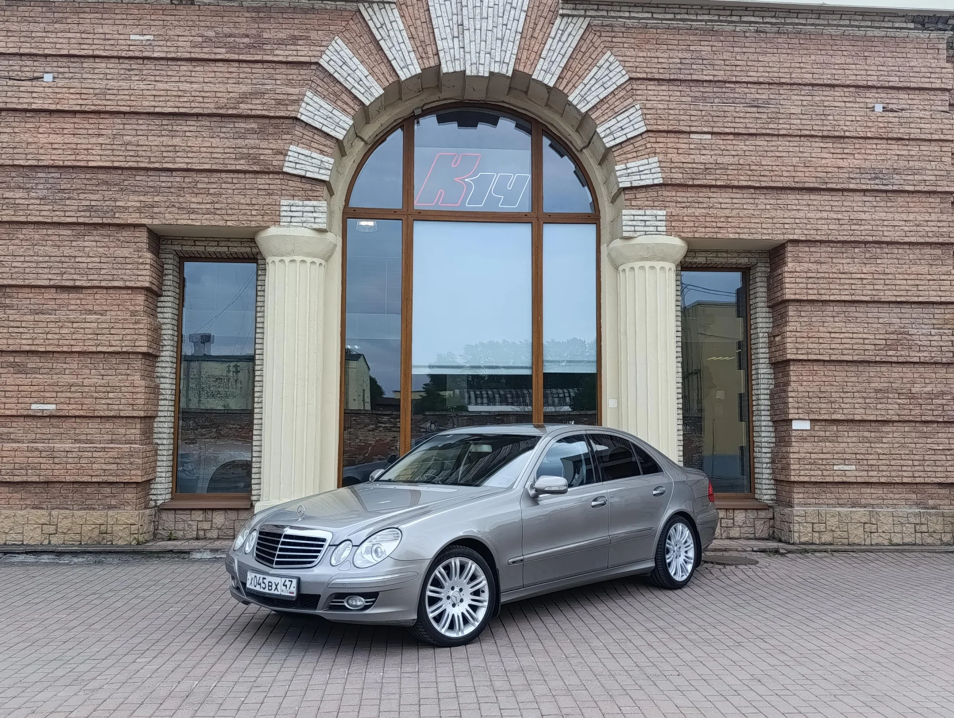 Mercedes-Benz E-класс - изображение 1