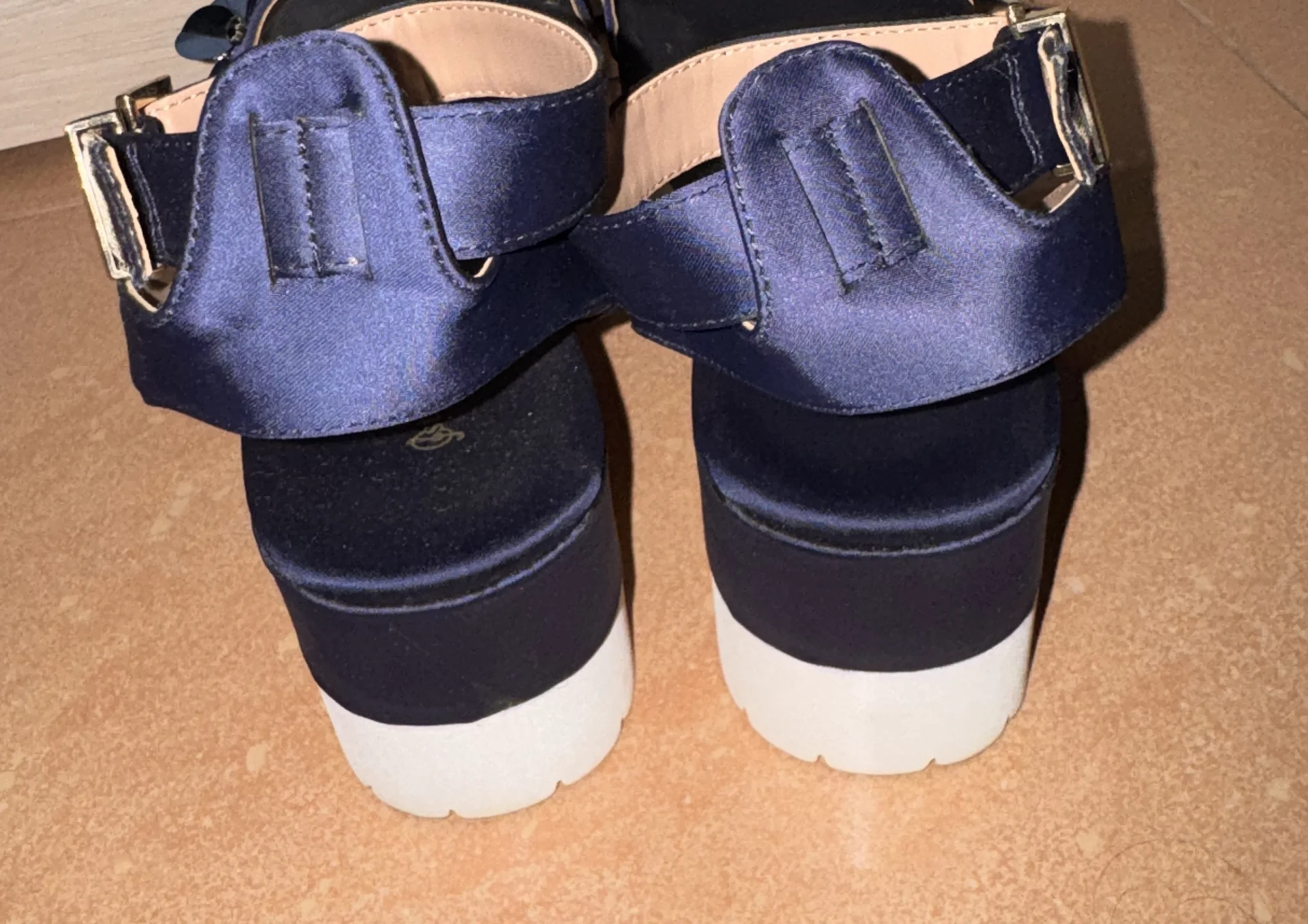 Босоножки Stradivarius 36 размер - миниатюра 3