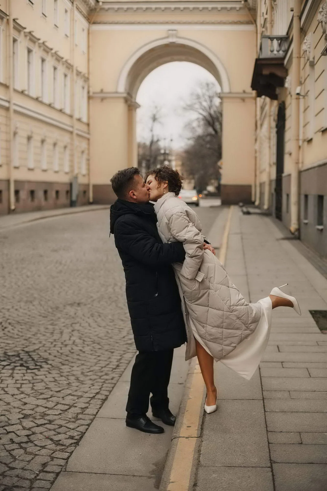 Свадебный фотограф на свадьбу венчание загс. Видео - миниатюра 35