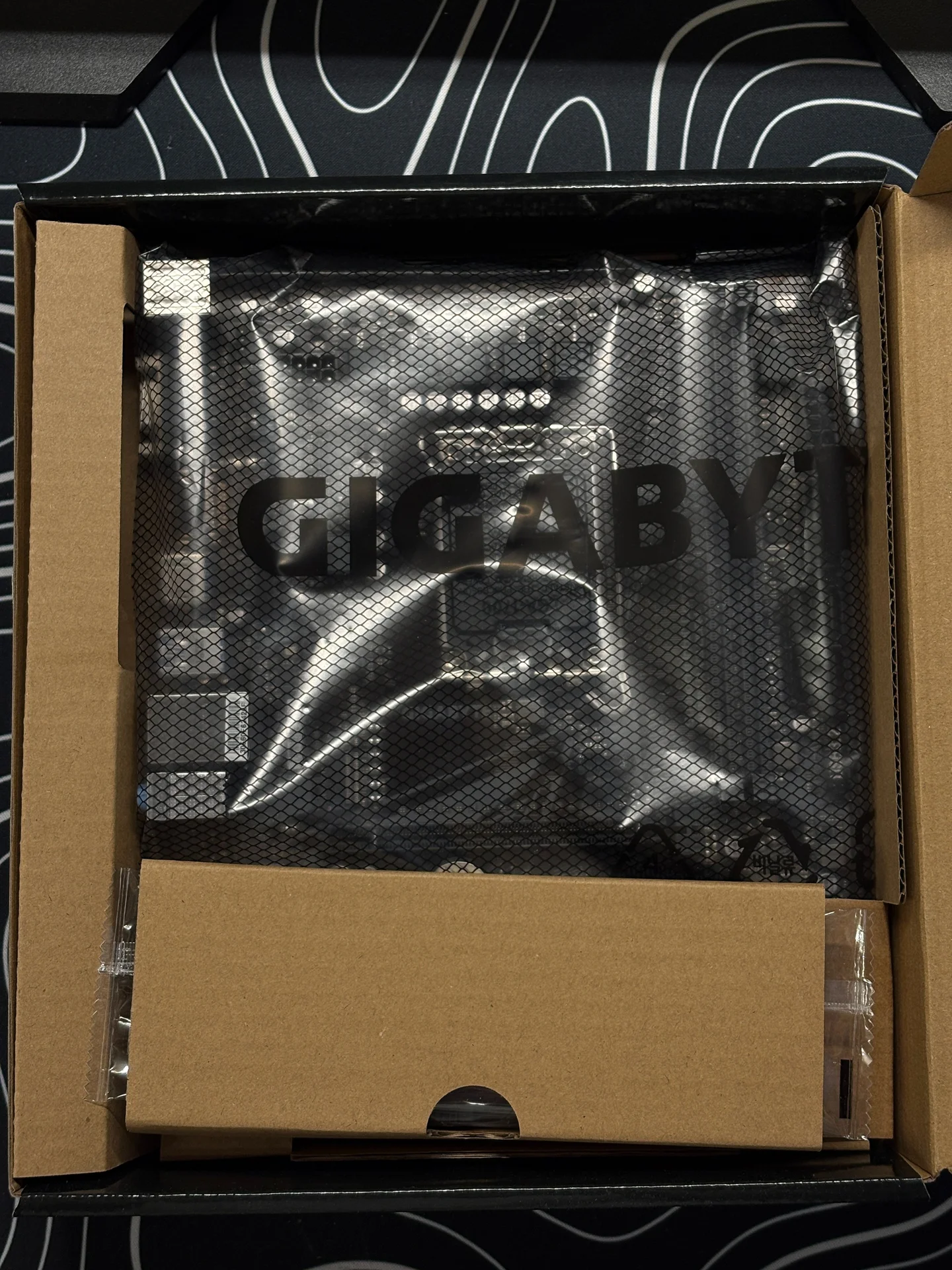 Материнская плата Lga 1700 gigabyte H610m H V3 DDR4 - миниатюра 2