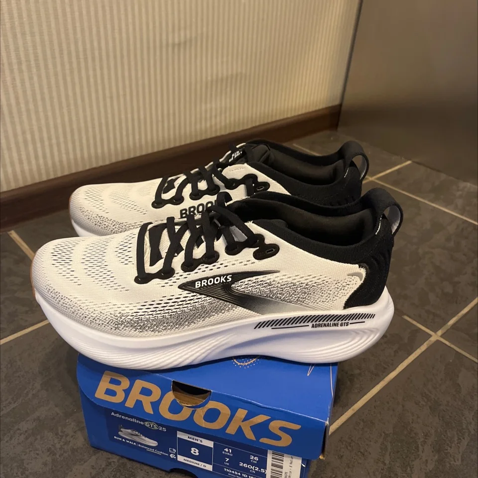 Беговые кроссовки Brooks 41 - изображение 1