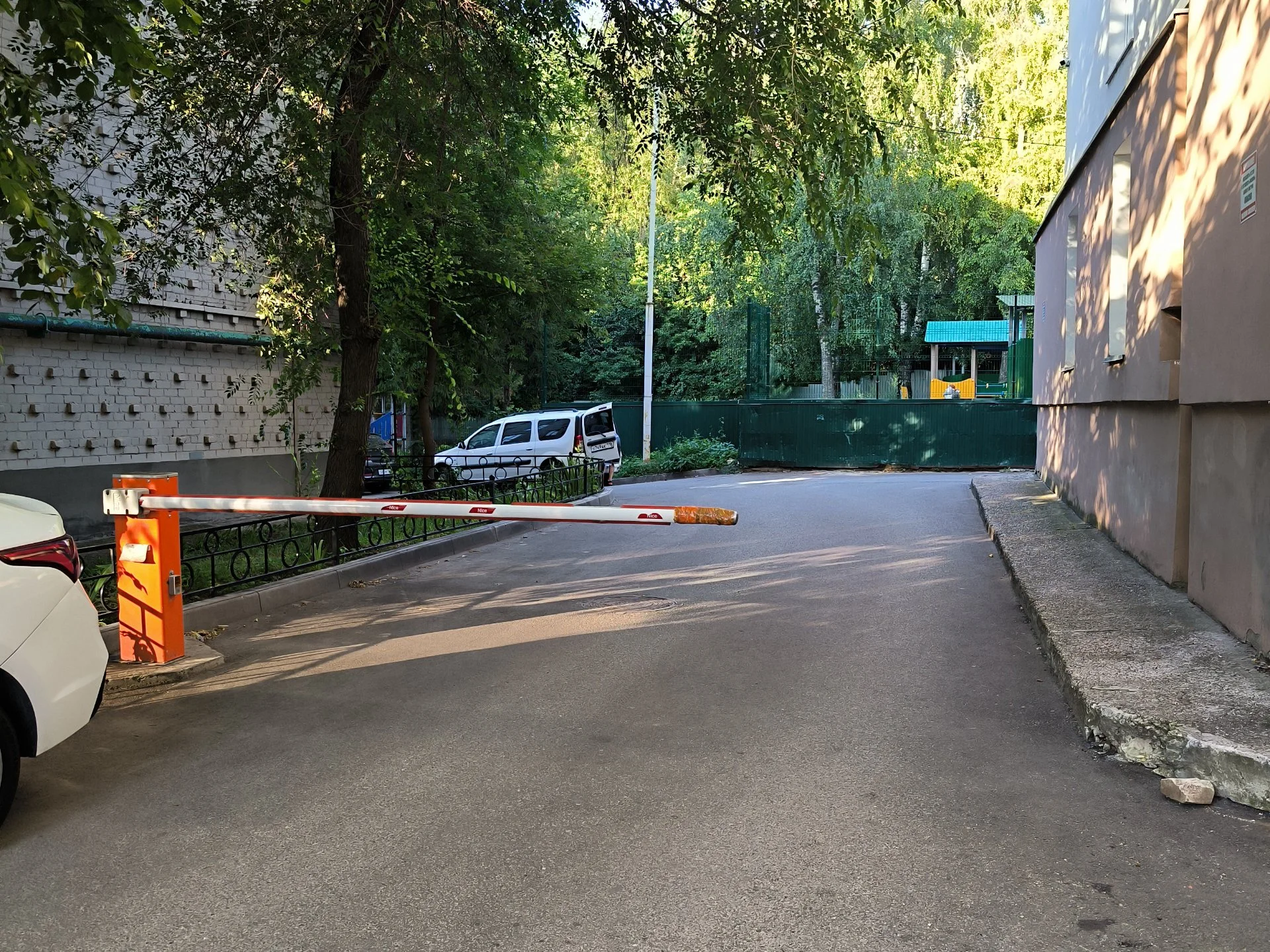 Кремлёвская Набережная 200 м пешком - миниатюра 19