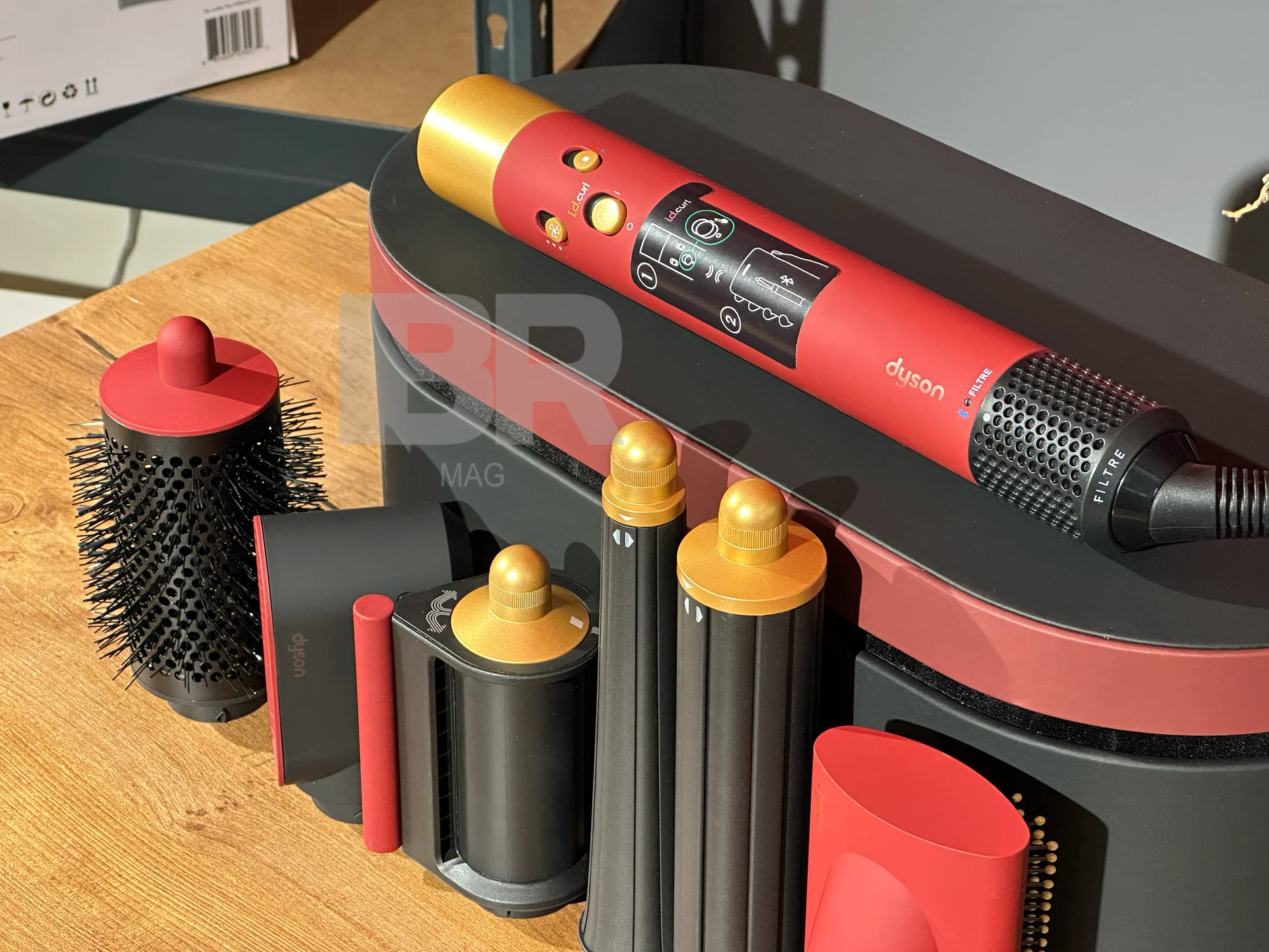 Стайлер Dyson HS08 ID Red Velvet - миниатюра 4