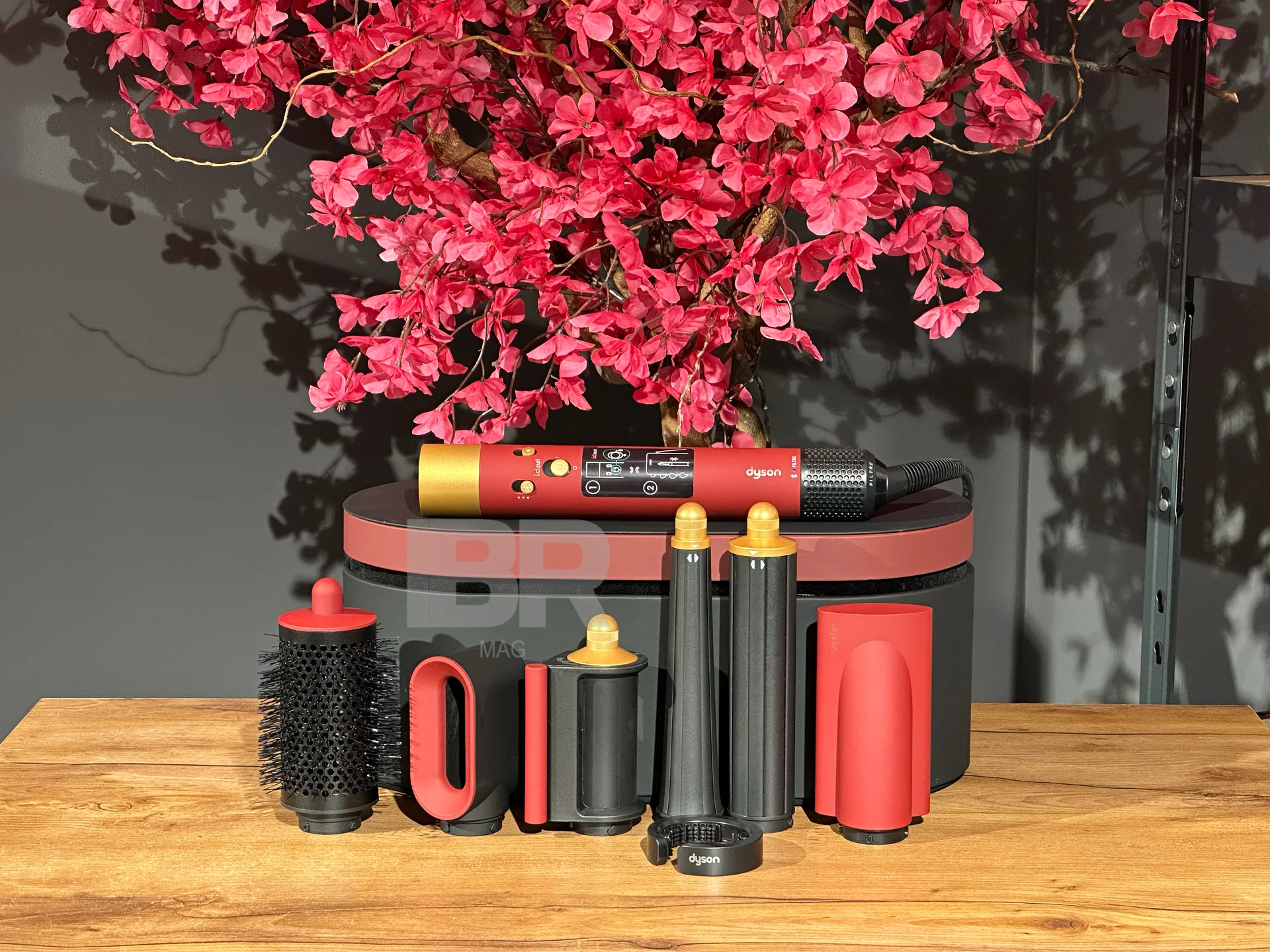 Стайлер Dyson HS08 ID Red Velvet - миниатюра 8
