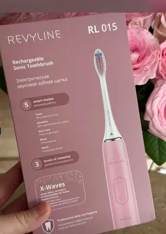 Электрическая звуковая  щётка Reviline RL 015