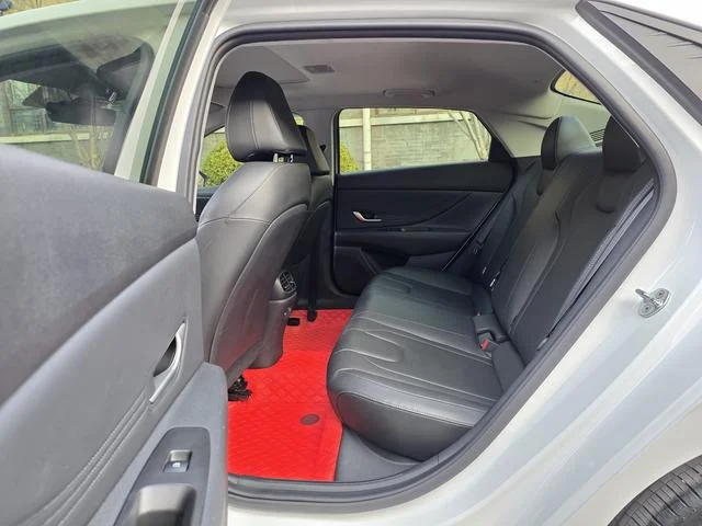 Hyundai Elantra 1.5 CVT, Lux Premium Edition, 2023 - миниатюра 10