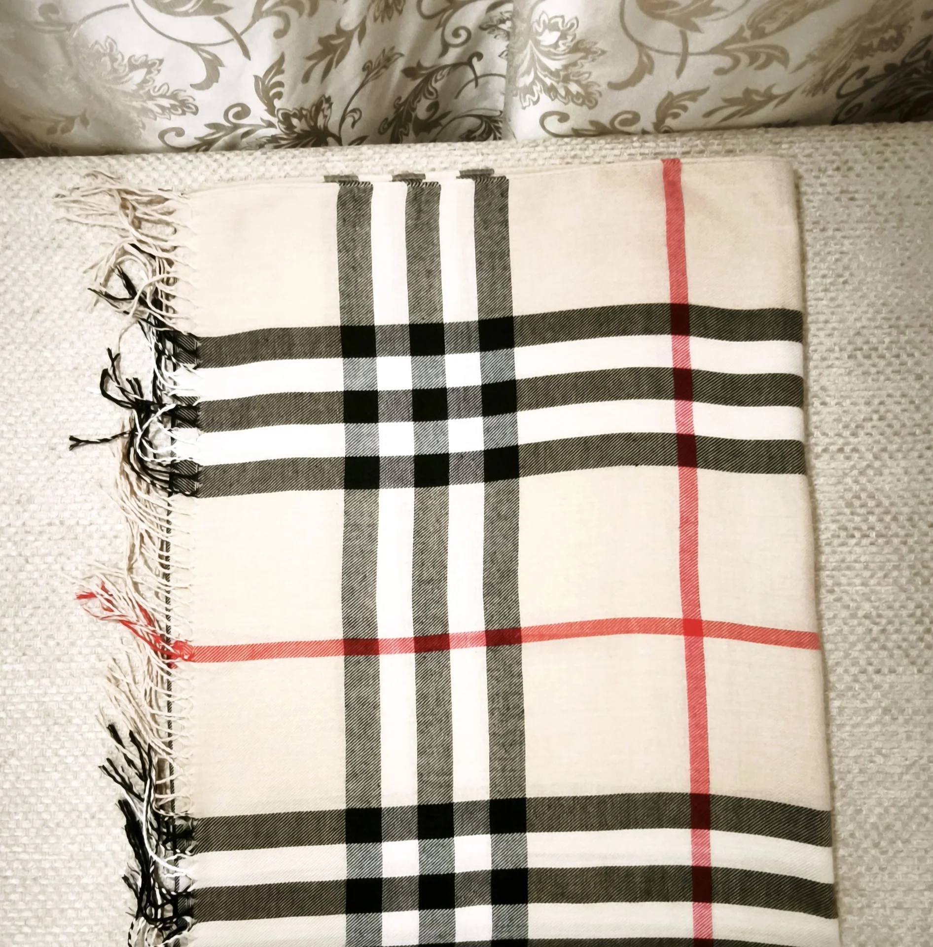Шарф в клетку BURBERRY - миниатюра 6