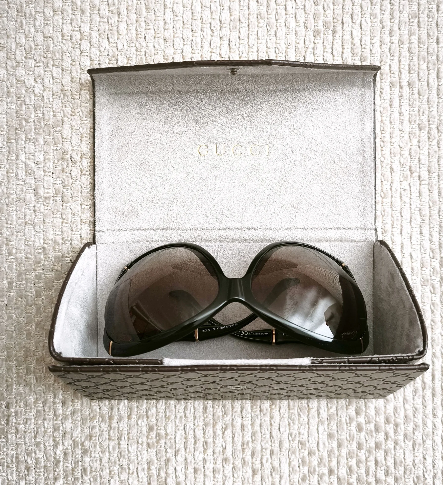 Очки Gucci женские солнцезащитные в кожаном футля - миниатюра 9