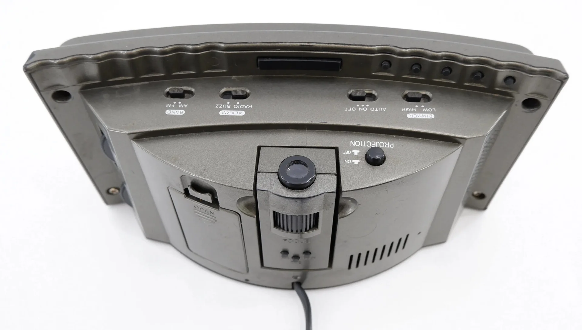 Радиоприёмник часы с проектором Vitek VT-3508 GY - миниатюра 5