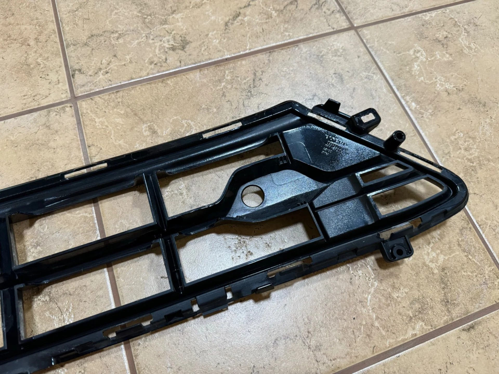 32296071 Решетка переднего бампера Volvo XC60 2 - миниатюра 3
