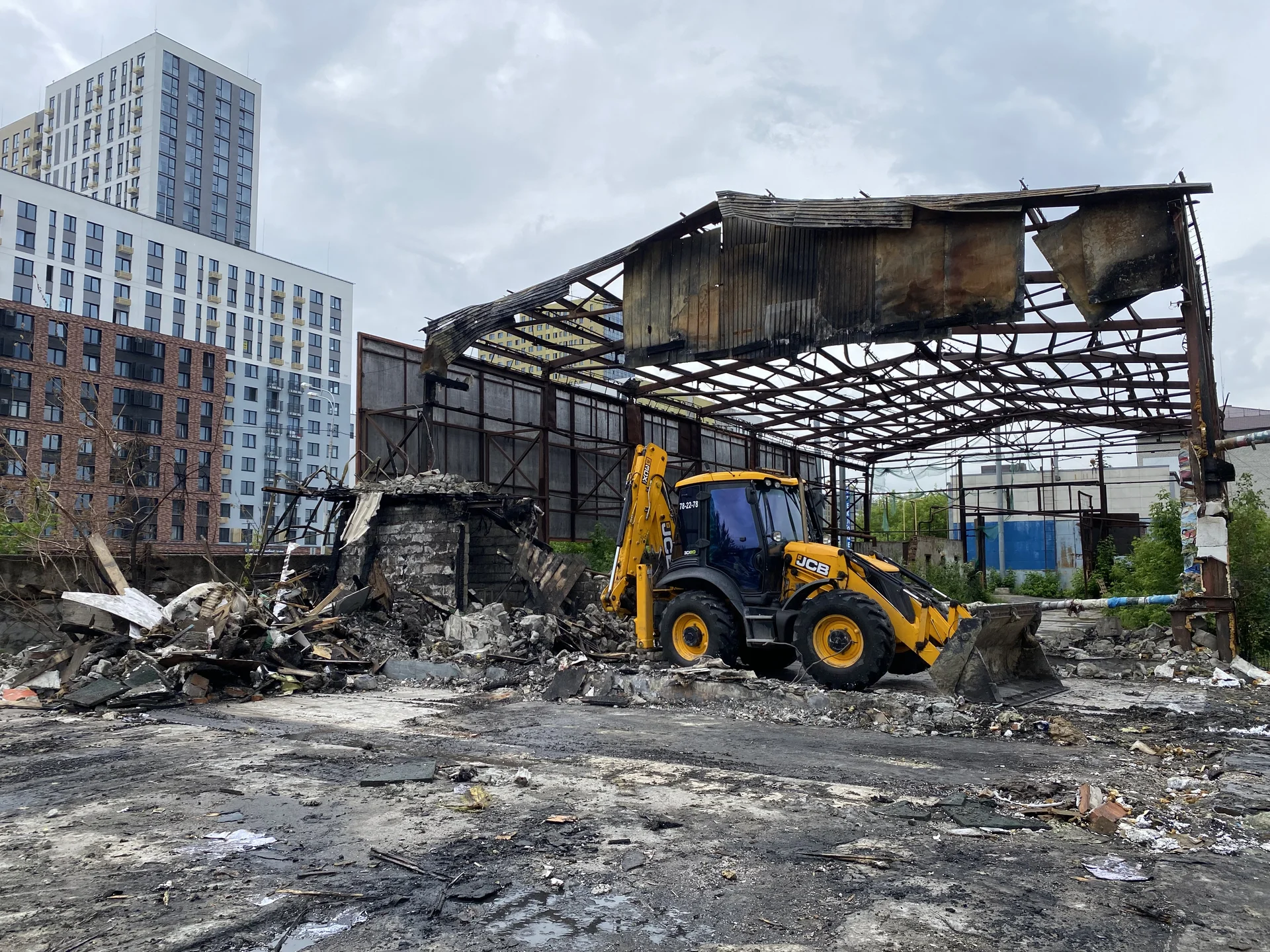 Услуги экскаватора погрузчика JCB - изображение 1