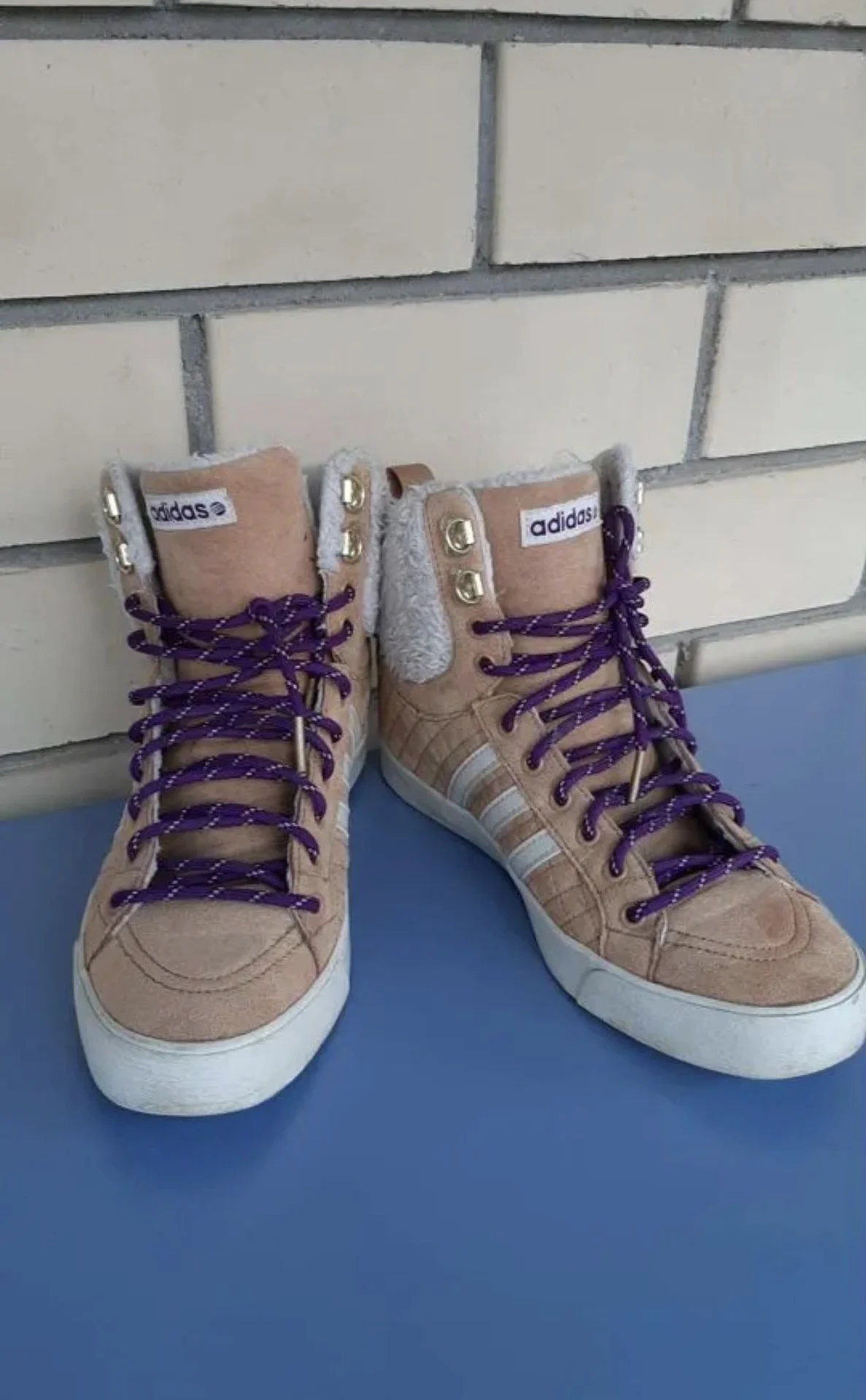 Демисезонные кроссовки adidas 37 - миниатюра 3