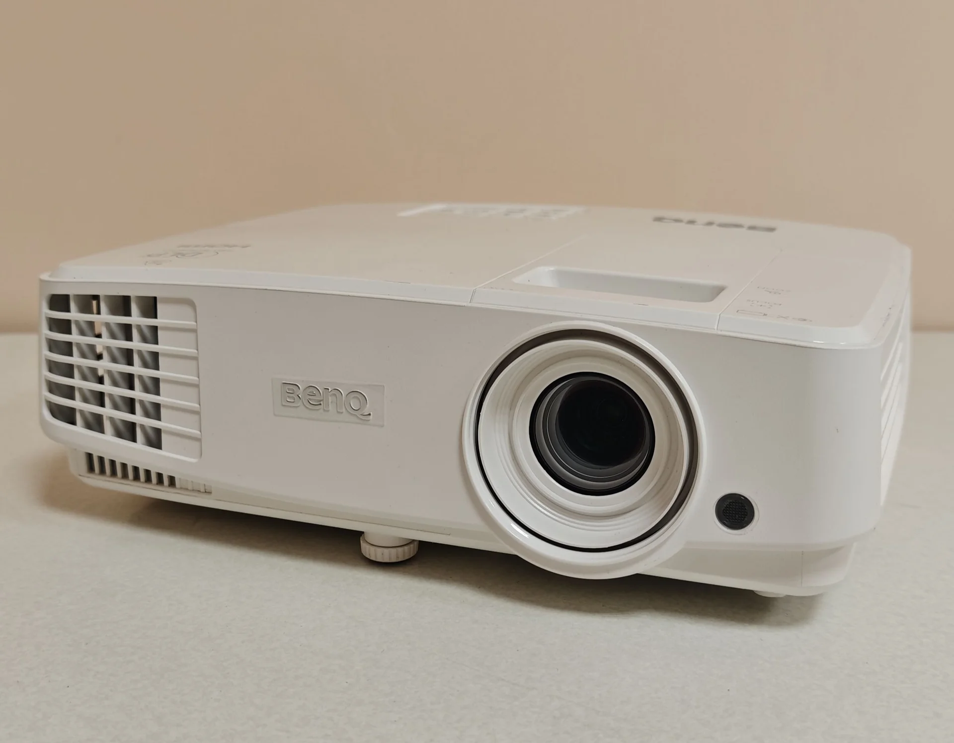 Яркий проектор benq ms527 - миниатюра 2