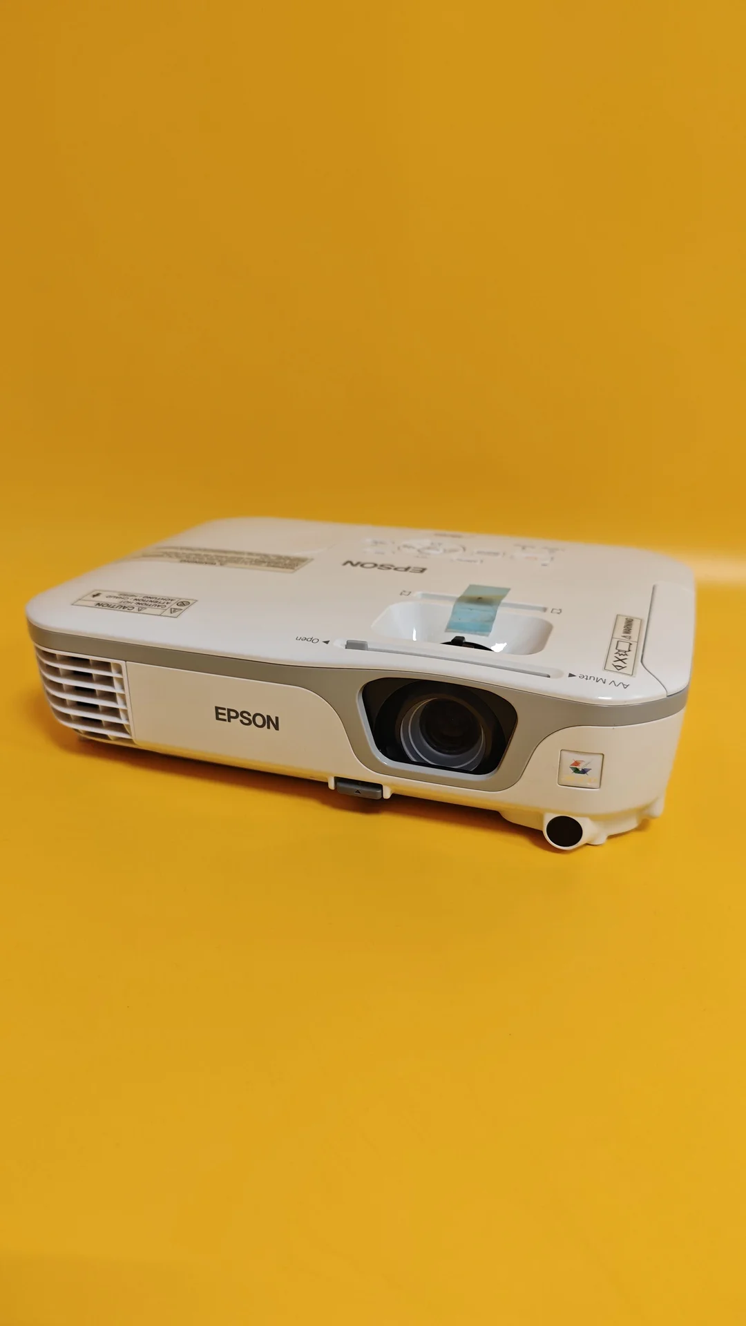 Японский 3LCD проектор Epson EB-X11 - изображение 1
