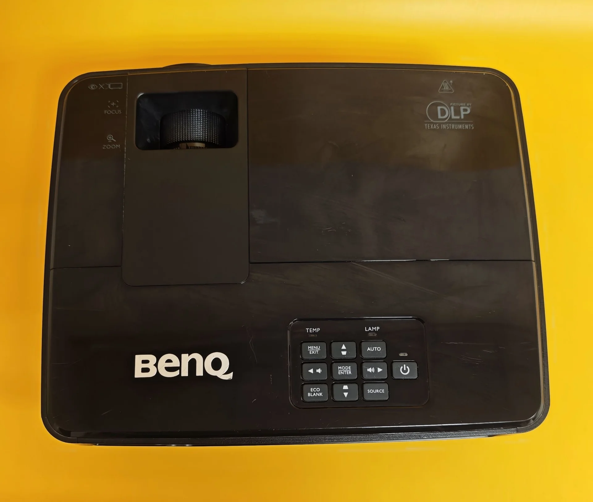 Яркий проектор Benq mx505 - миниатюра 3