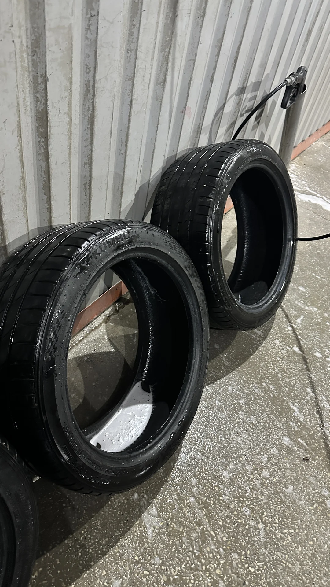 Резина kumho 245/40 r18 - миниатюра 3