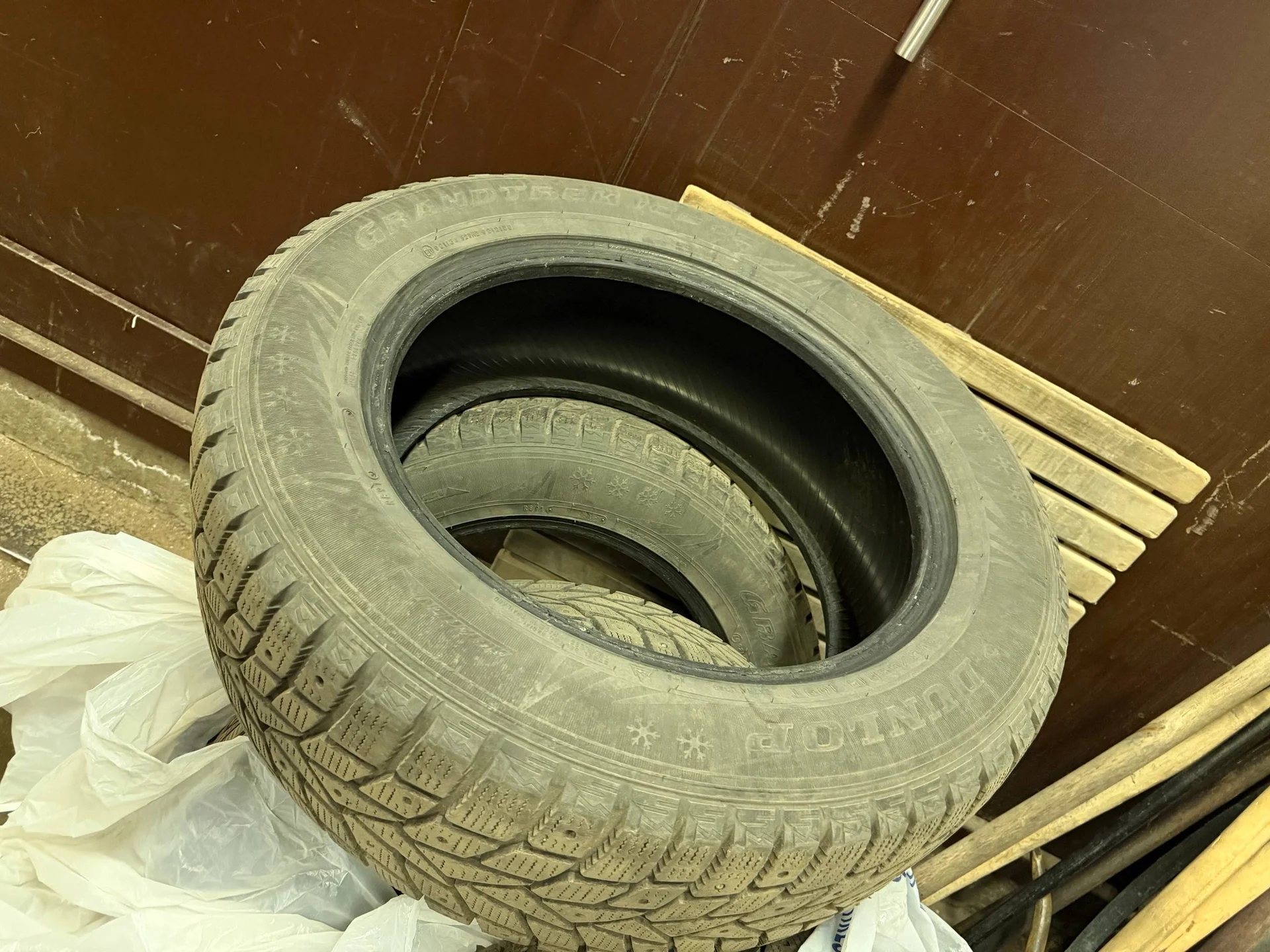 Dunlop Grandtrek ice 02 255/55 R18 - миниатюра 7