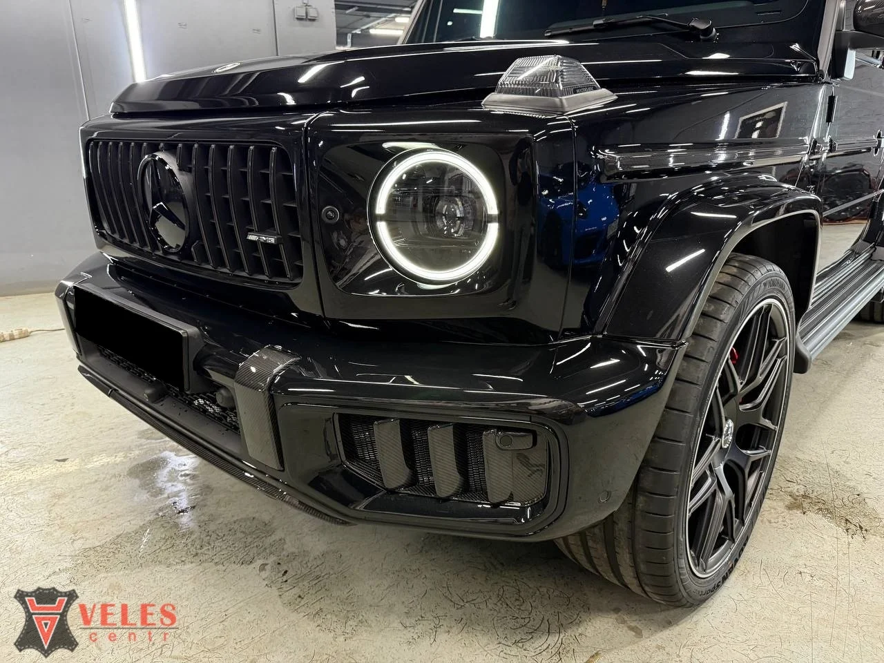 Установка карбонового обвеса на Mercedes G-class - миниатюра 3