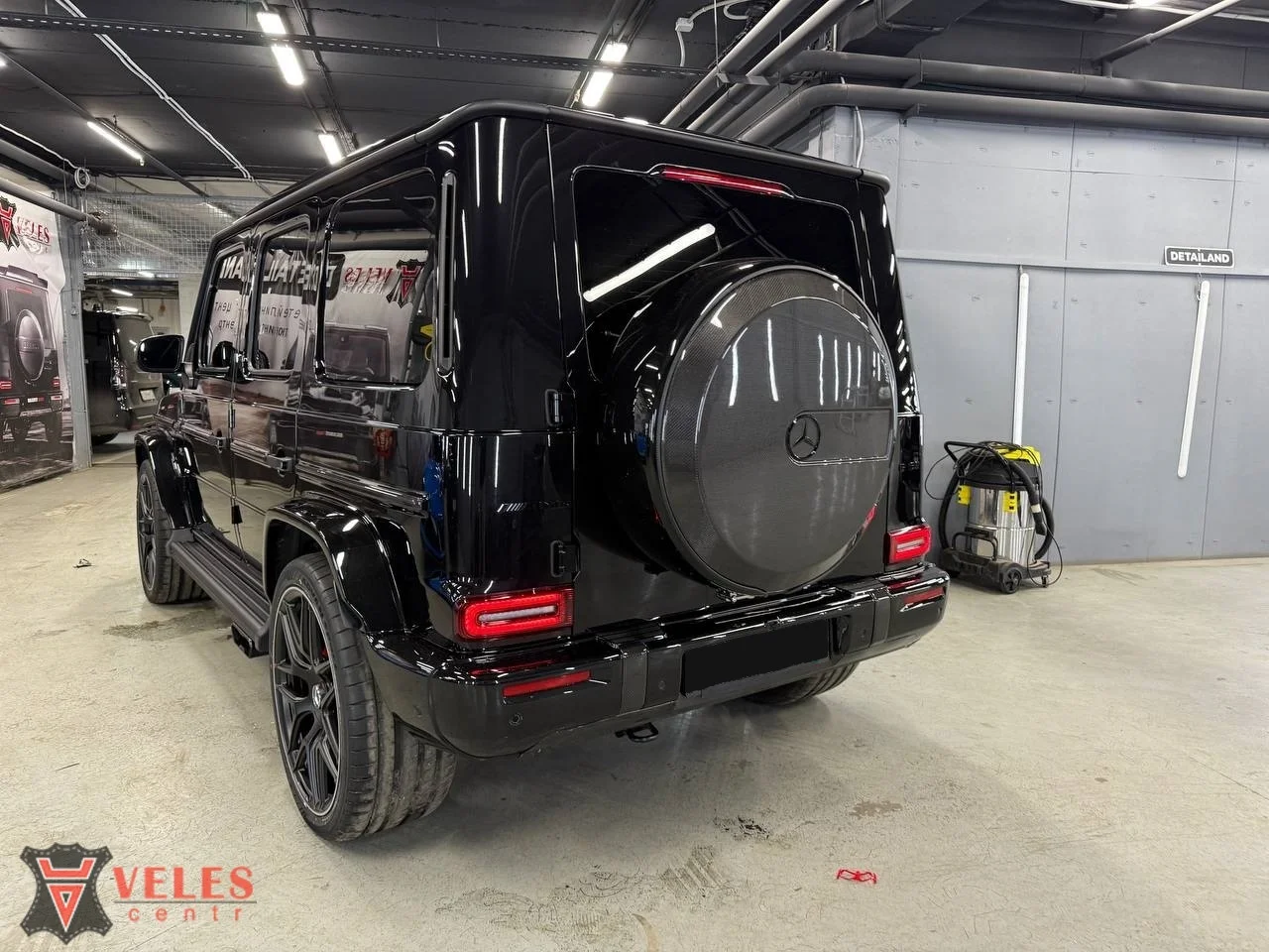 Установка карбонового обвеса на Mercedes G-class - миниатюра 5
