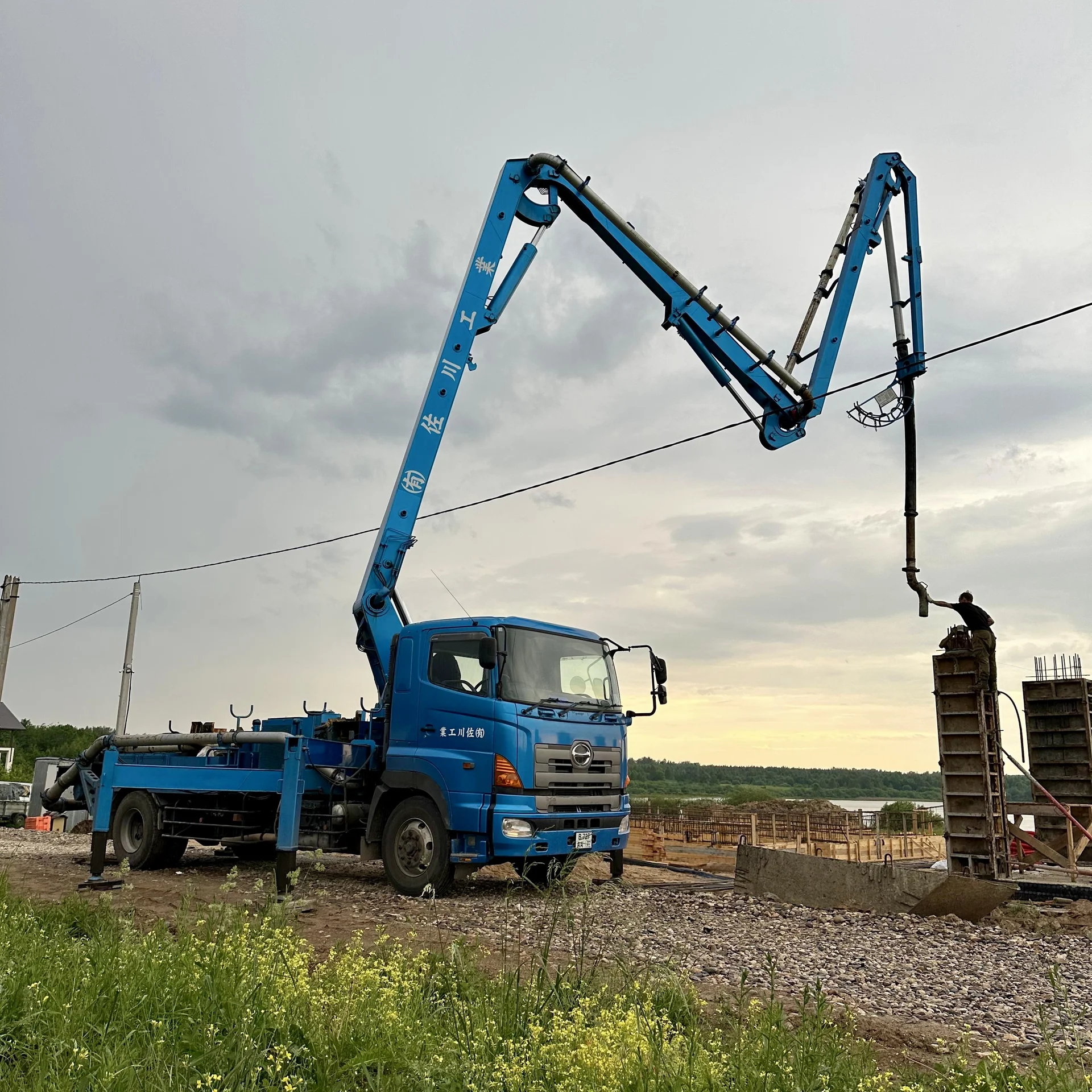 Услуги автобетононасоса - изображение 1
