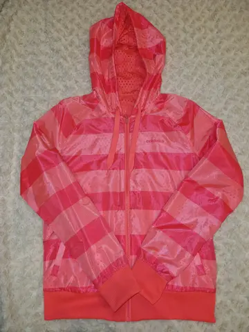 Яркая ветровка Adidas, XS