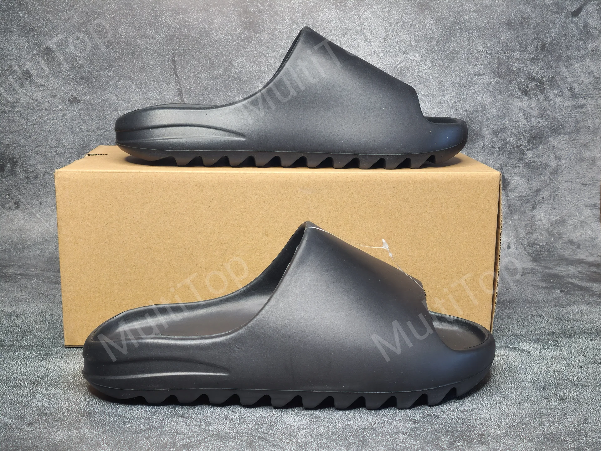Тапочки Adidas Yeezy Slide - миниатюра 7