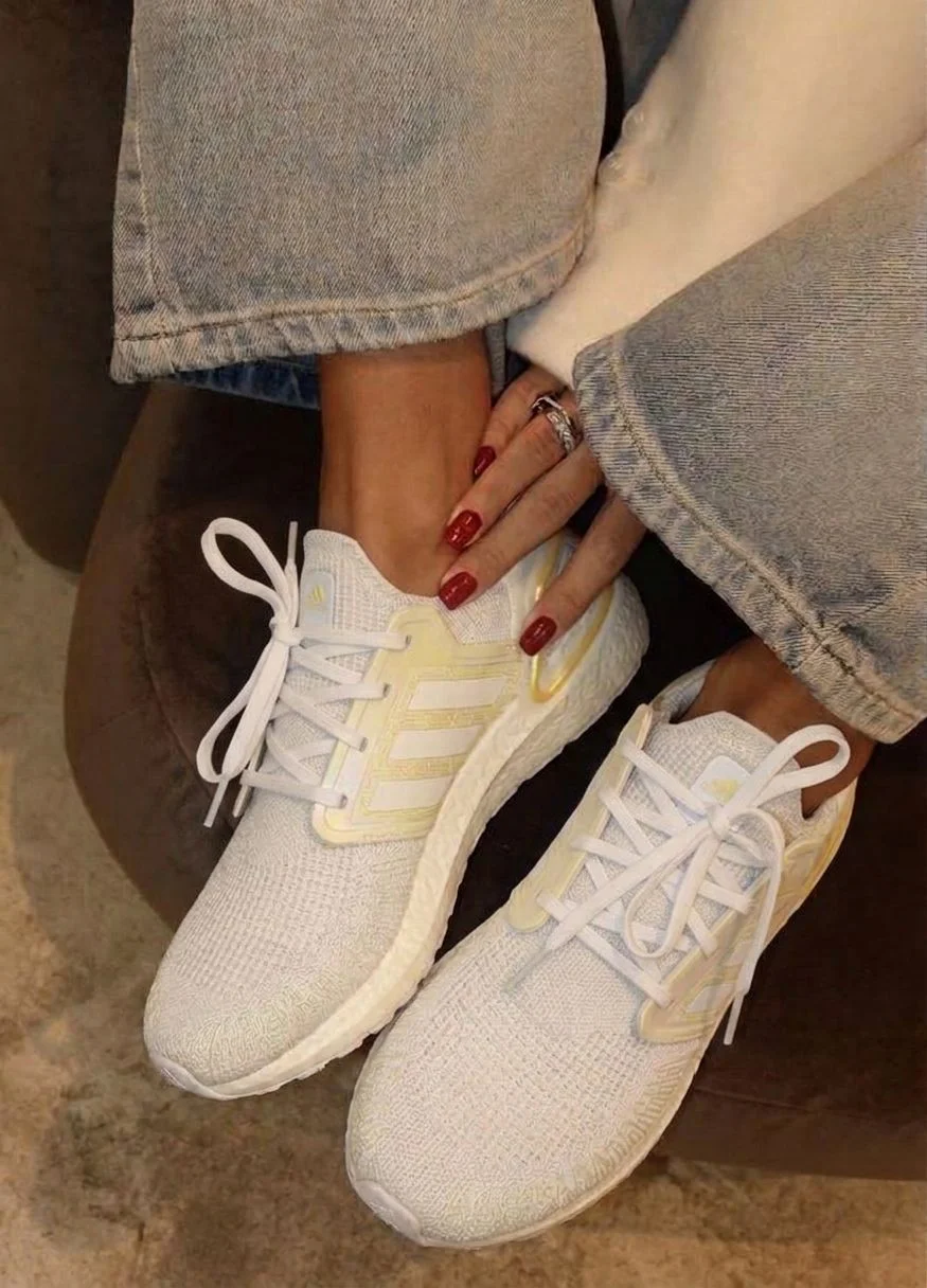 Кроссовки Adidas Ultraboost 20 - изображение 1