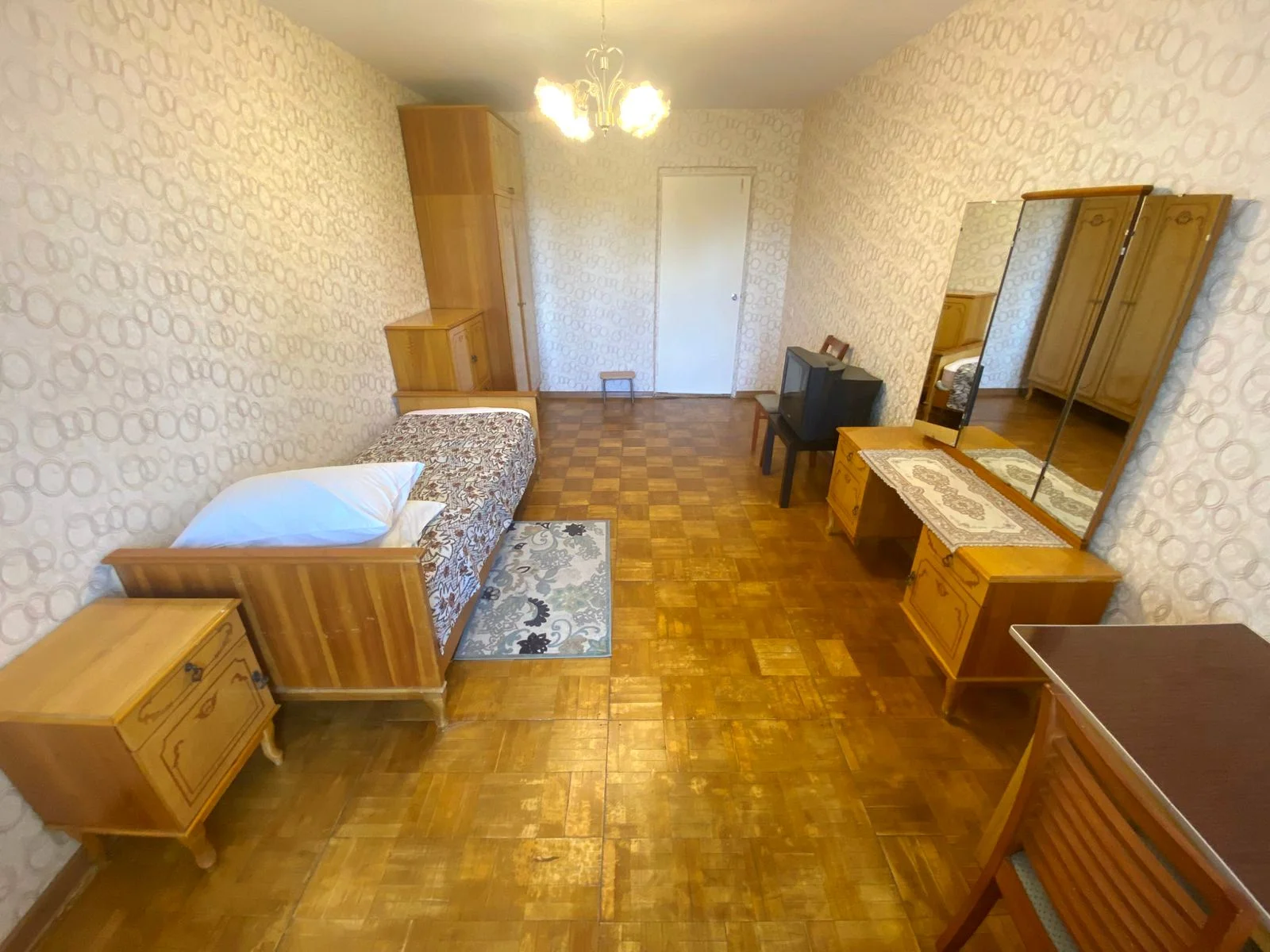 Трехкомнатная квартира в Курчатовском районе по ул. Комсомольский пр-т. - миниатюра 3