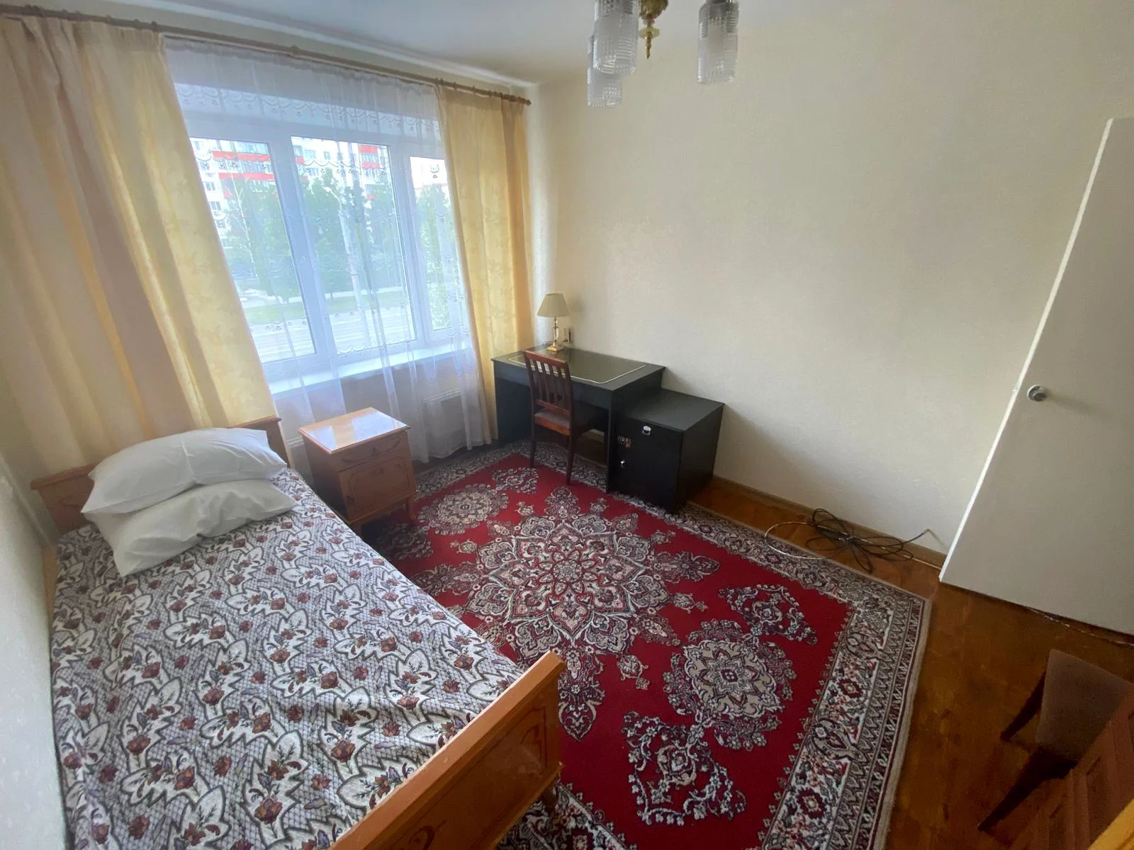 Трехкомнатная квартира в Курчатовском районе по ул. Комсомольский пр-т. - миниатюра 4