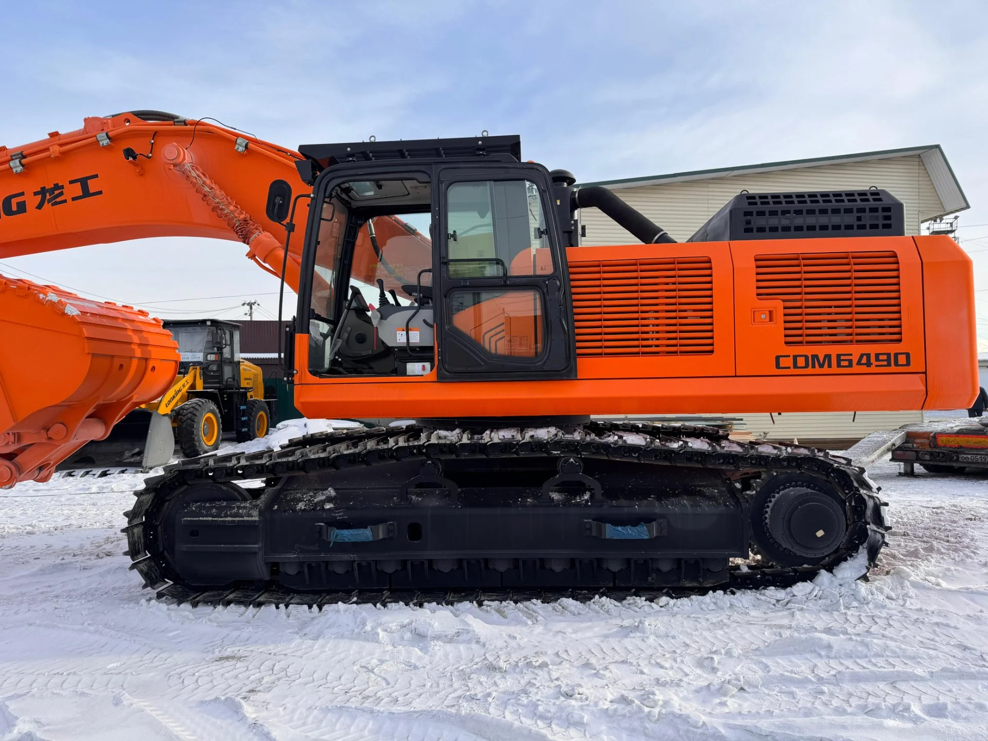 Гусеничный карьерный экскаватор Lonking CDM6490 - миниатюра 9