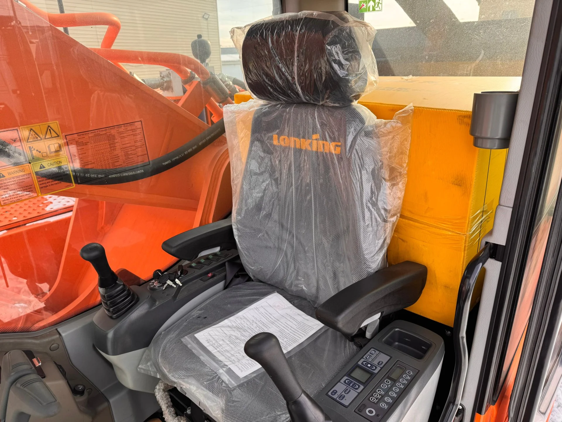 Гусеничный карьерный экскаватор Lonking CDM6490 - миниатюра 16