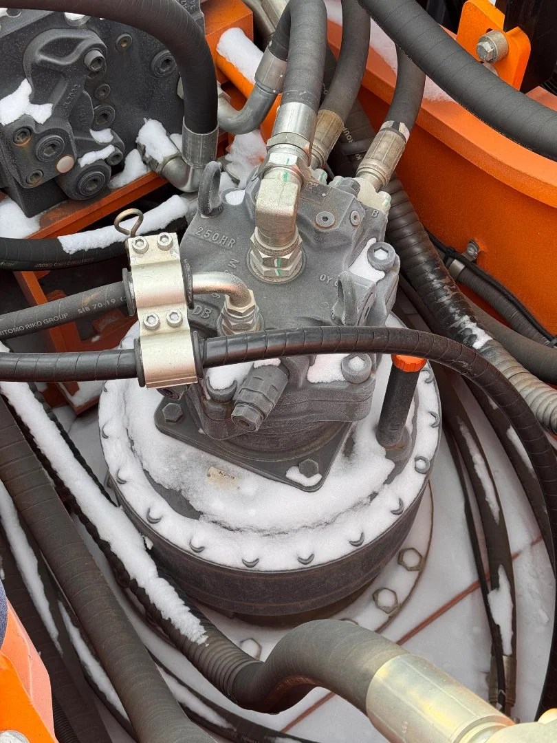 Гусеничный карьерный экскаватор Lonking CDM6490 - миниатюра 29