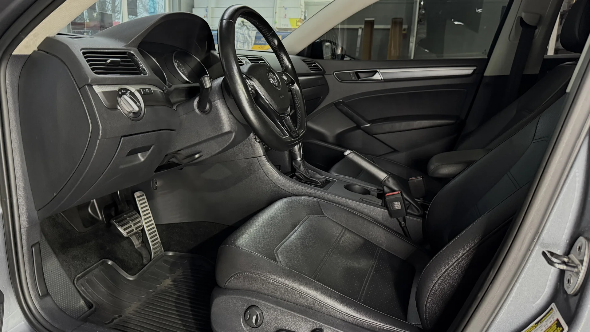 Volkswagen Passat B8 - миниатюра 10