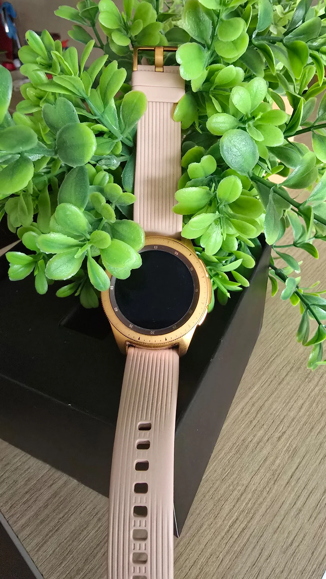Часы Samsung Galaxy Watch (42 mm) Rose Gold - миниатюра 3