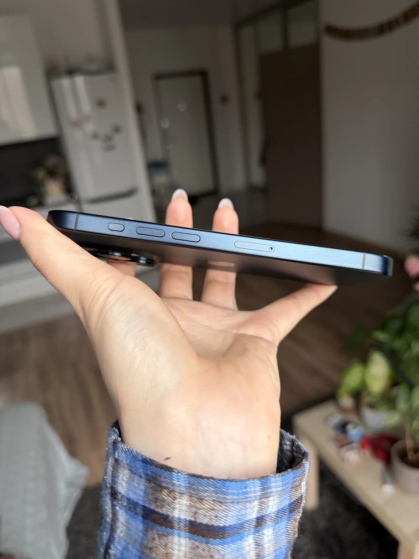 Iphone 15pro 256gb sim+esim - миниатюра 2