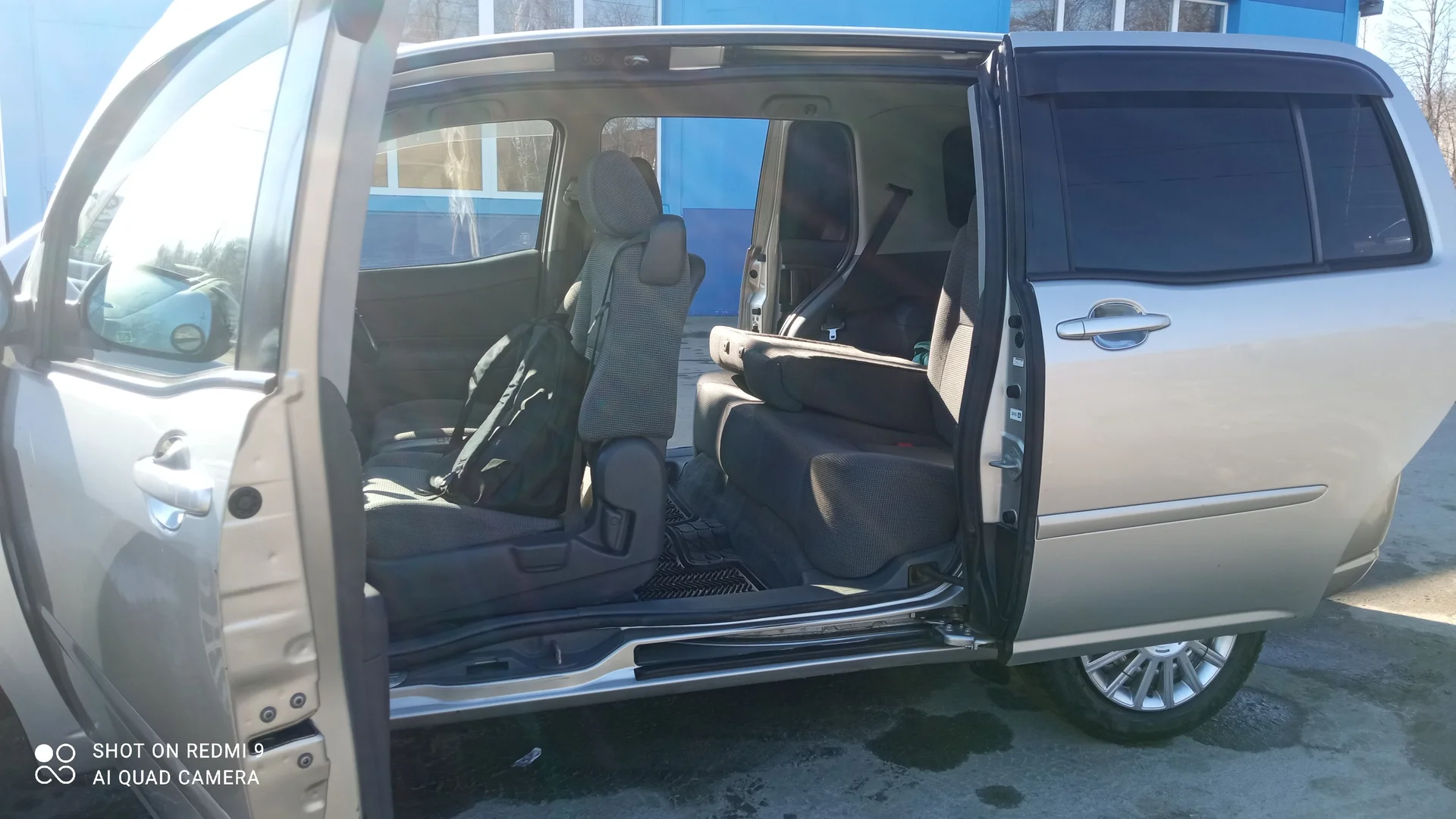 Toyota Raum-2005 год. - миниатюра 8