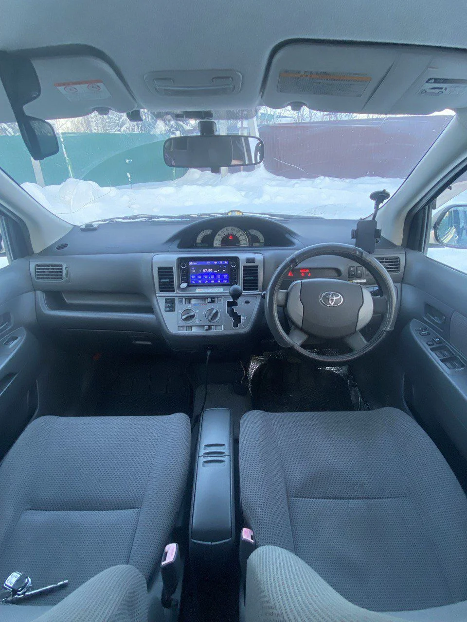 Toyota Raum-2005 год. - миниатюра 13