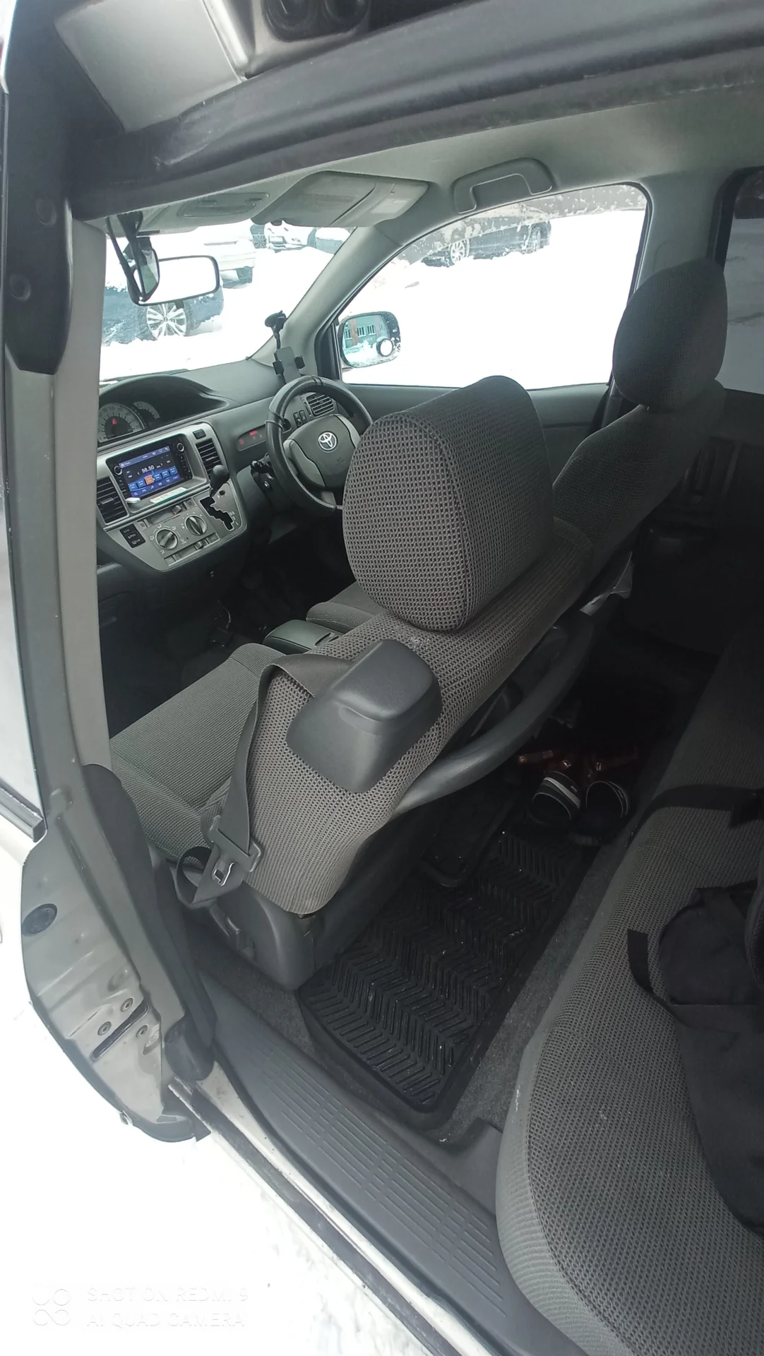 Toyota Raum-2005 год. - миниатюра 15