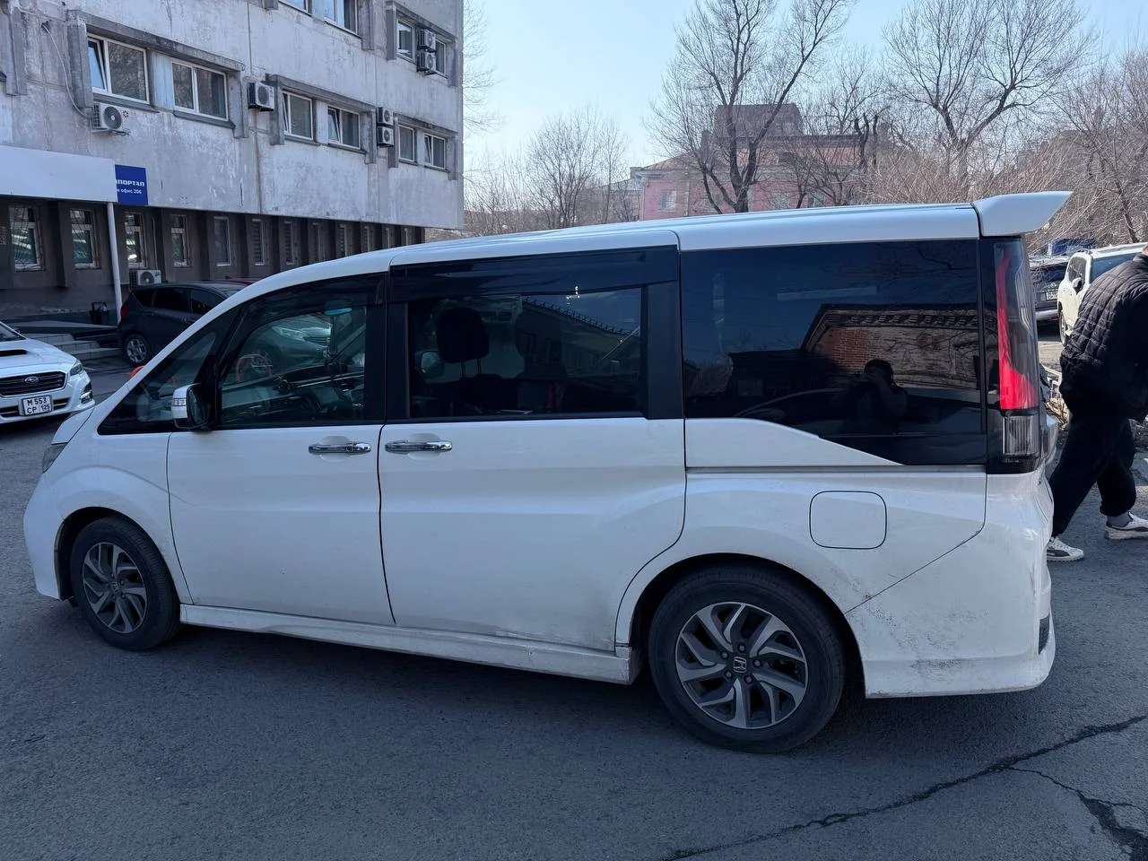 Honda Stepwgn Spada V - миниатюра 4
