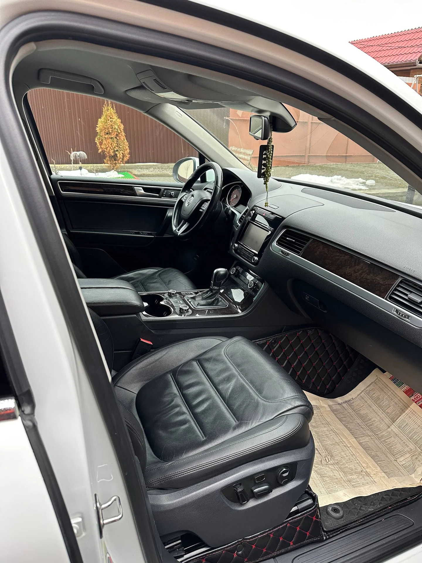 Volkswagen Touareg 2012 - миниатюра 11