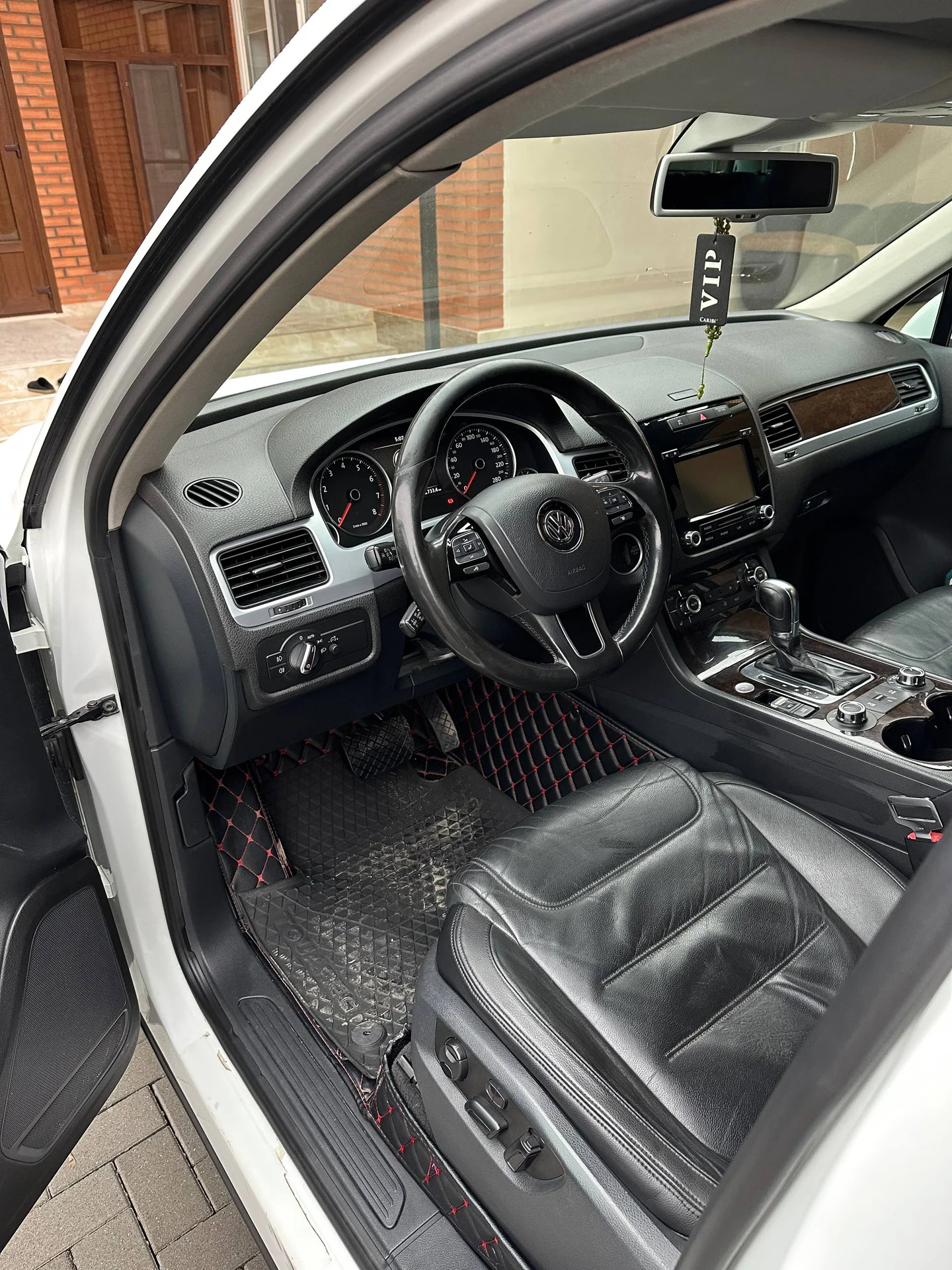 Volkswagen Touareg 2012 - миниатюра 15