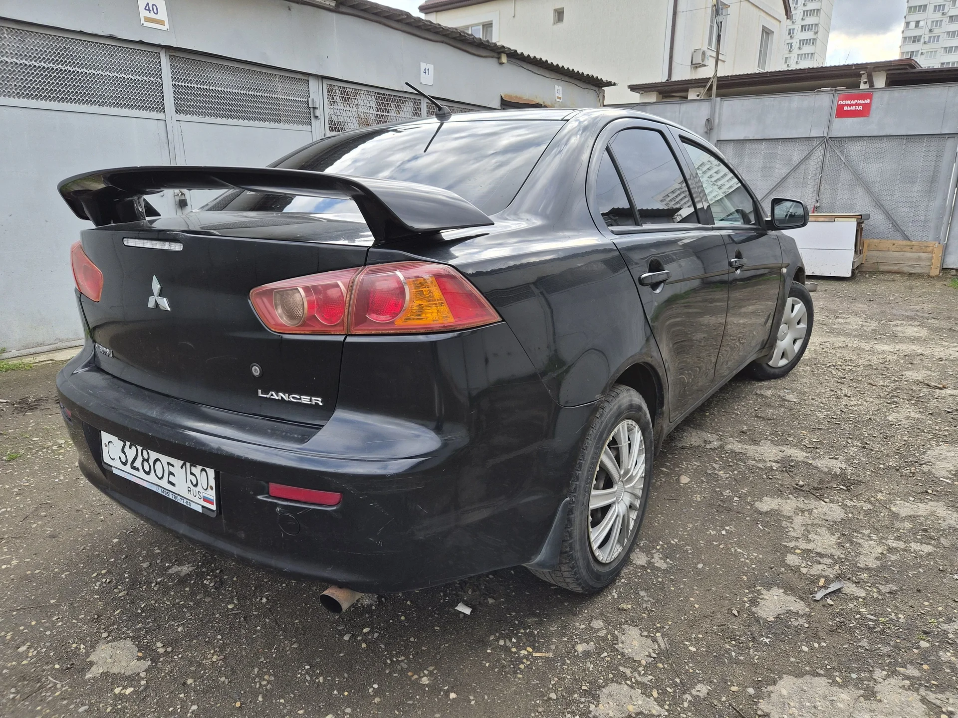 Mitsubishi Lancer X - миниатюра 4