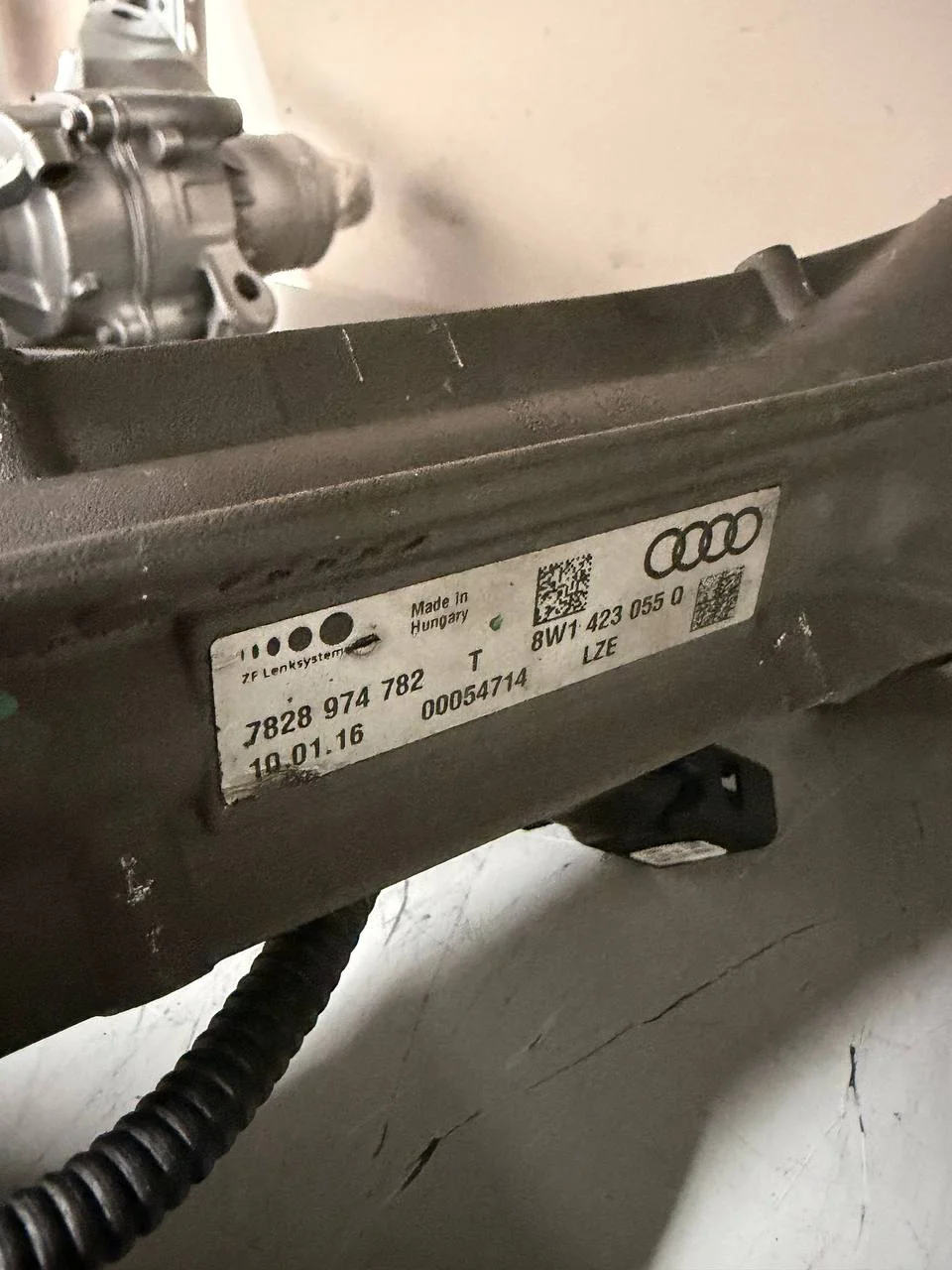 Рулевая рейка на AUDI A4, A5, S5 8W ЭУР без мотора - миниатюра 5