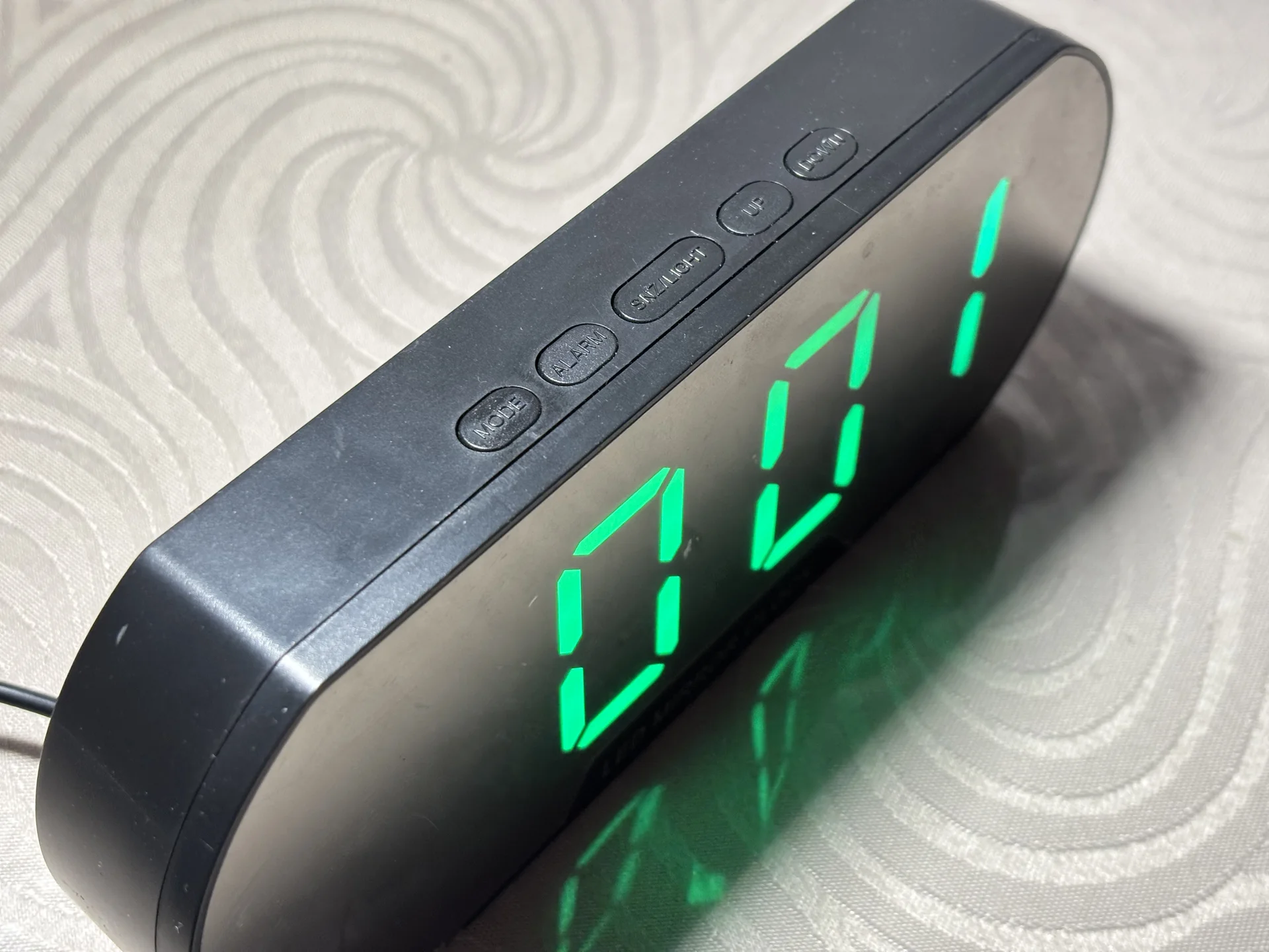Часы Led зеркальные - миниатюра 2
